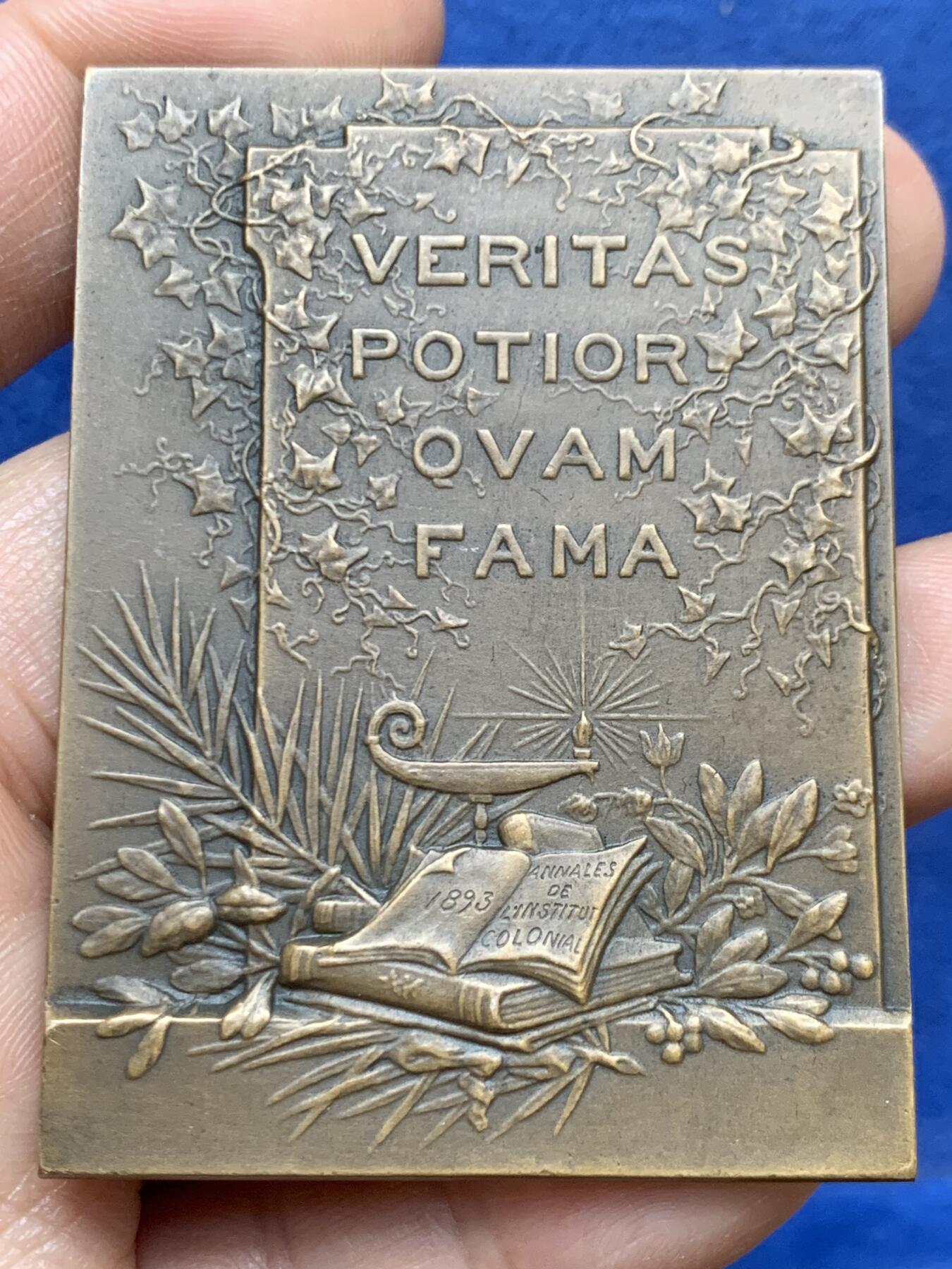 《竞宝斋》第470场 周日，周一，周二 3场连拍 （全场包邮）欢迎送拍 德国哲学家恩斯特·海克尔方型铜章 86.4克 47.2*63.8mm 丰饶角铜标