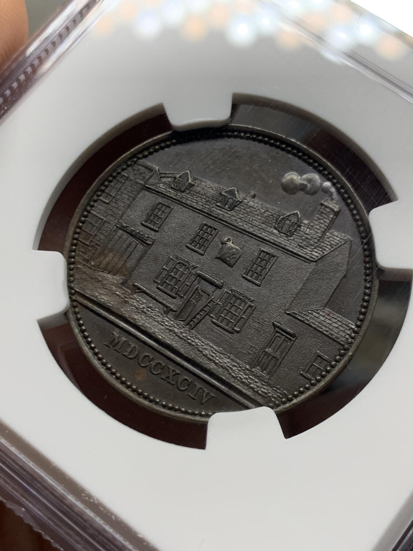 《竞宝斋》第470场 周日，周一，周二 3场连拍 （全场包邮）欢迎送拍 NGC MS61BN 英国 白金汉郡 1794 红狮旅馆 半便士铜币 犀利细节 低评