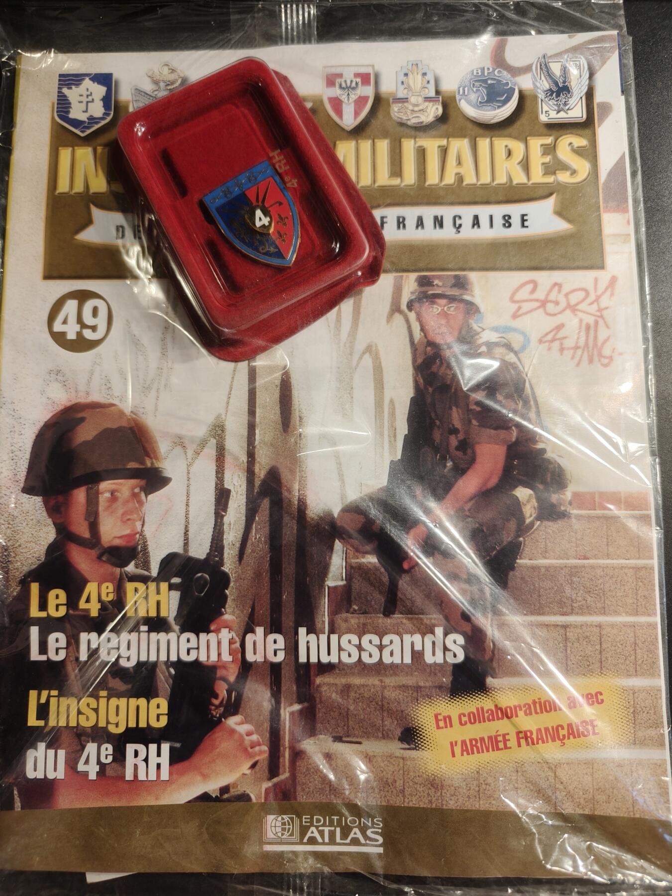 老王徽章第187期 法国第4骠骑兵团证章      带证书和单位介绍杂志    亚瑟贝特朗原盒