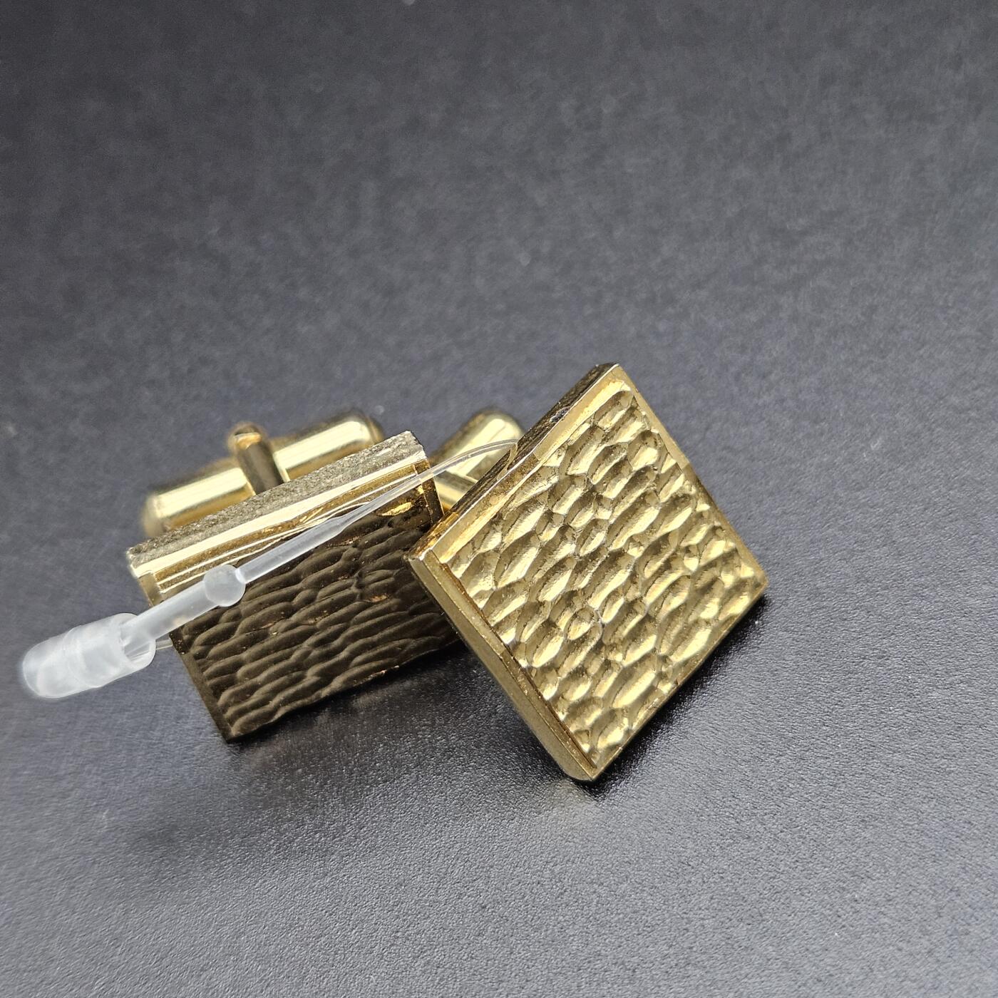 0元起拍勋章 第339期 咸鱼国勋章拍卖专场 3月18日（周三）下午6：00开始 日本中古袖扣一对