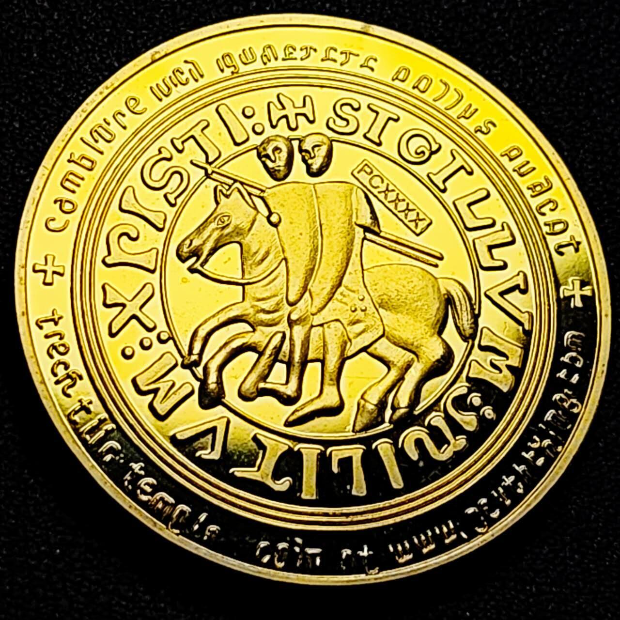 泉币菌-第210场-拍品多 请提前出价 纪念章 马剑骑士 金色 40×3mm