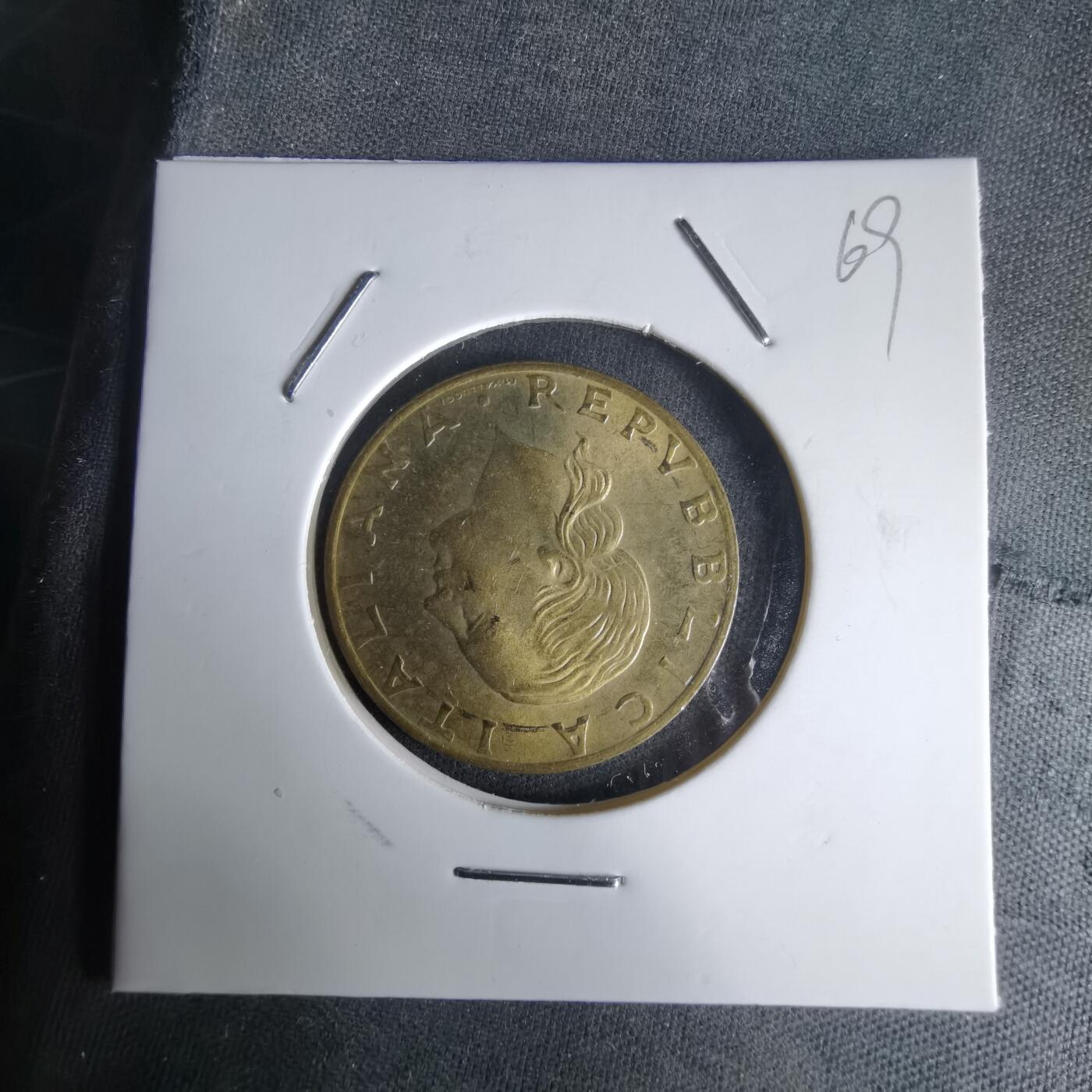 沼泽如烟--第1025场 意大利1992年200里拉纪念币