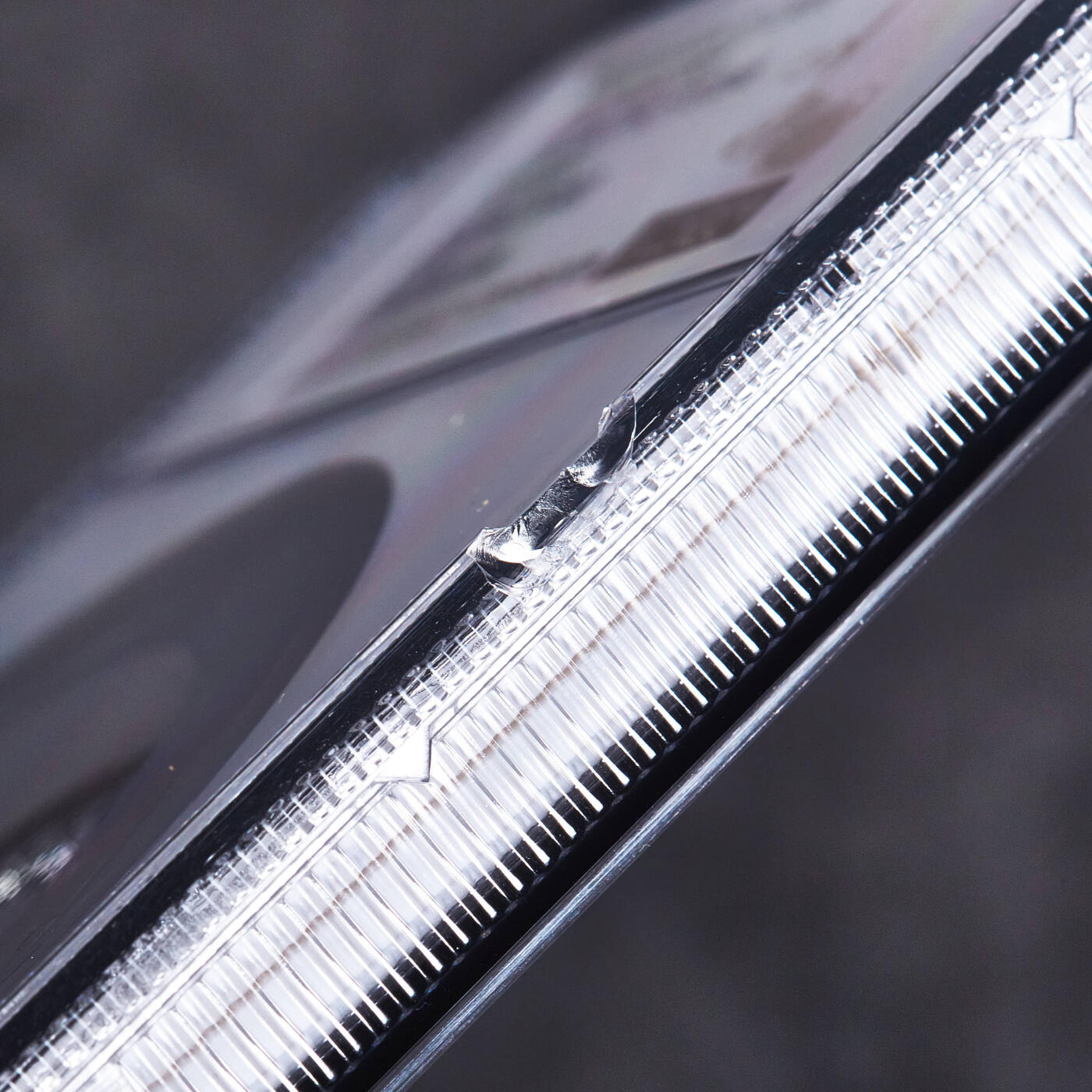 【俄甄集藏】2026年(049)03-18星期三 晚 19:30 全场包邮 中国1997年澳门回归倒计时一国两制第一组50元5盎司精制大银币，NGC PF68UC，重155.5175克，999银，实际铸造3500枚，直径：70mm，盒体边缘有磕碰，名誉品种