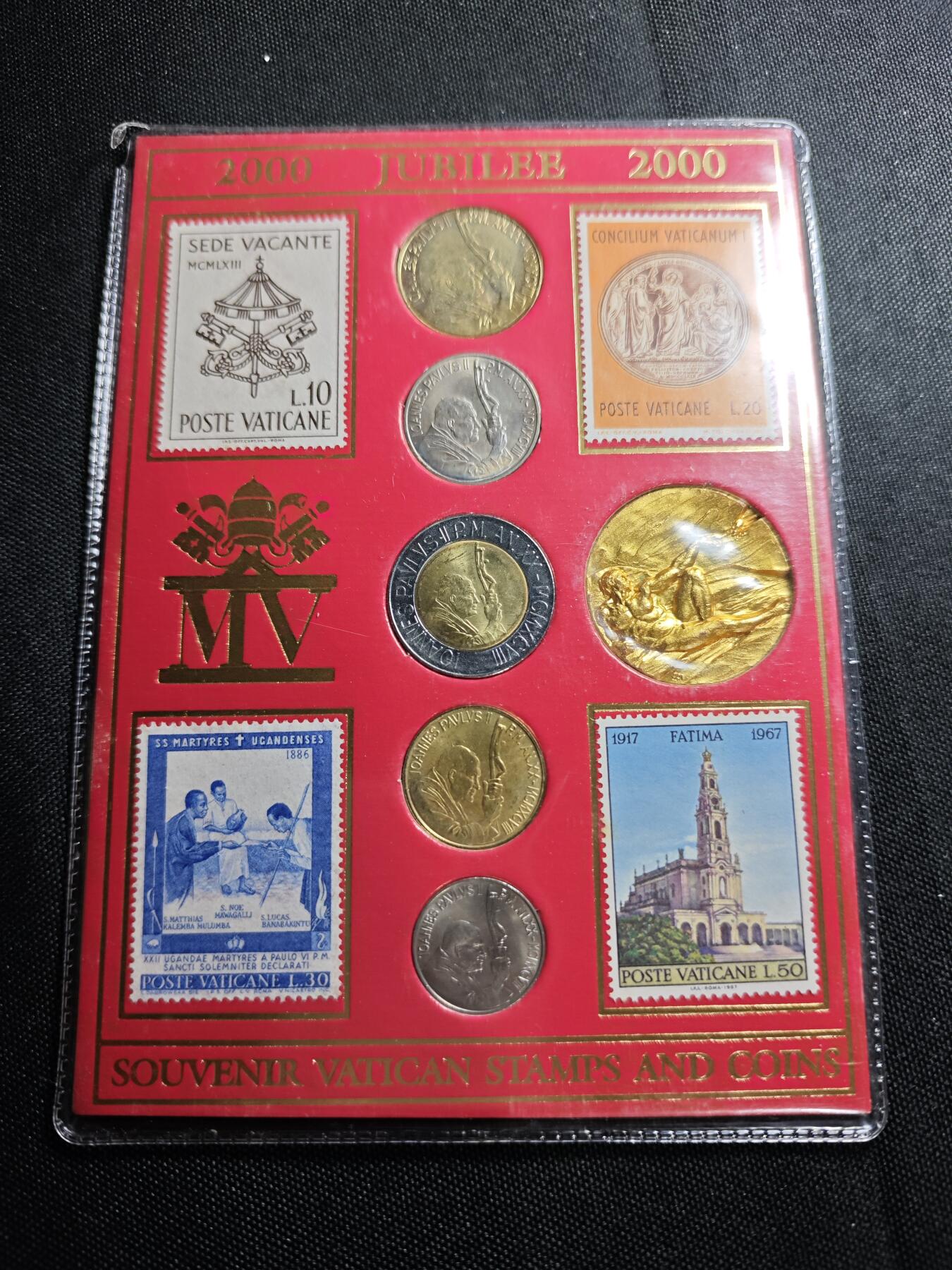 KK钱币收藏小铺   套币专场 2月预留时间 周末发货  梵蒂冈大小面值清年一套 含双色币500里拉 镀金章