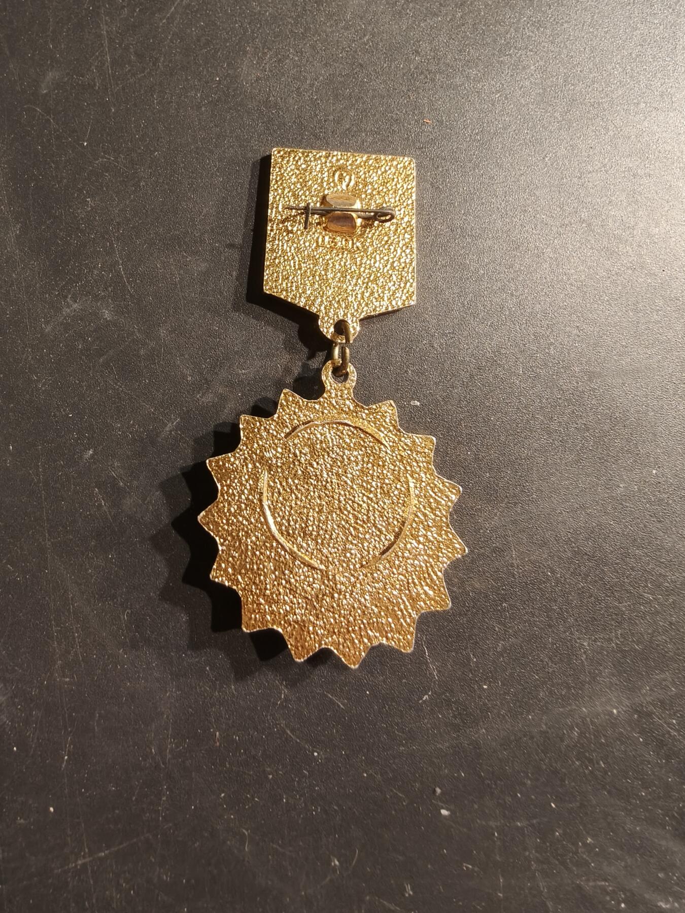 老王徽章第187期