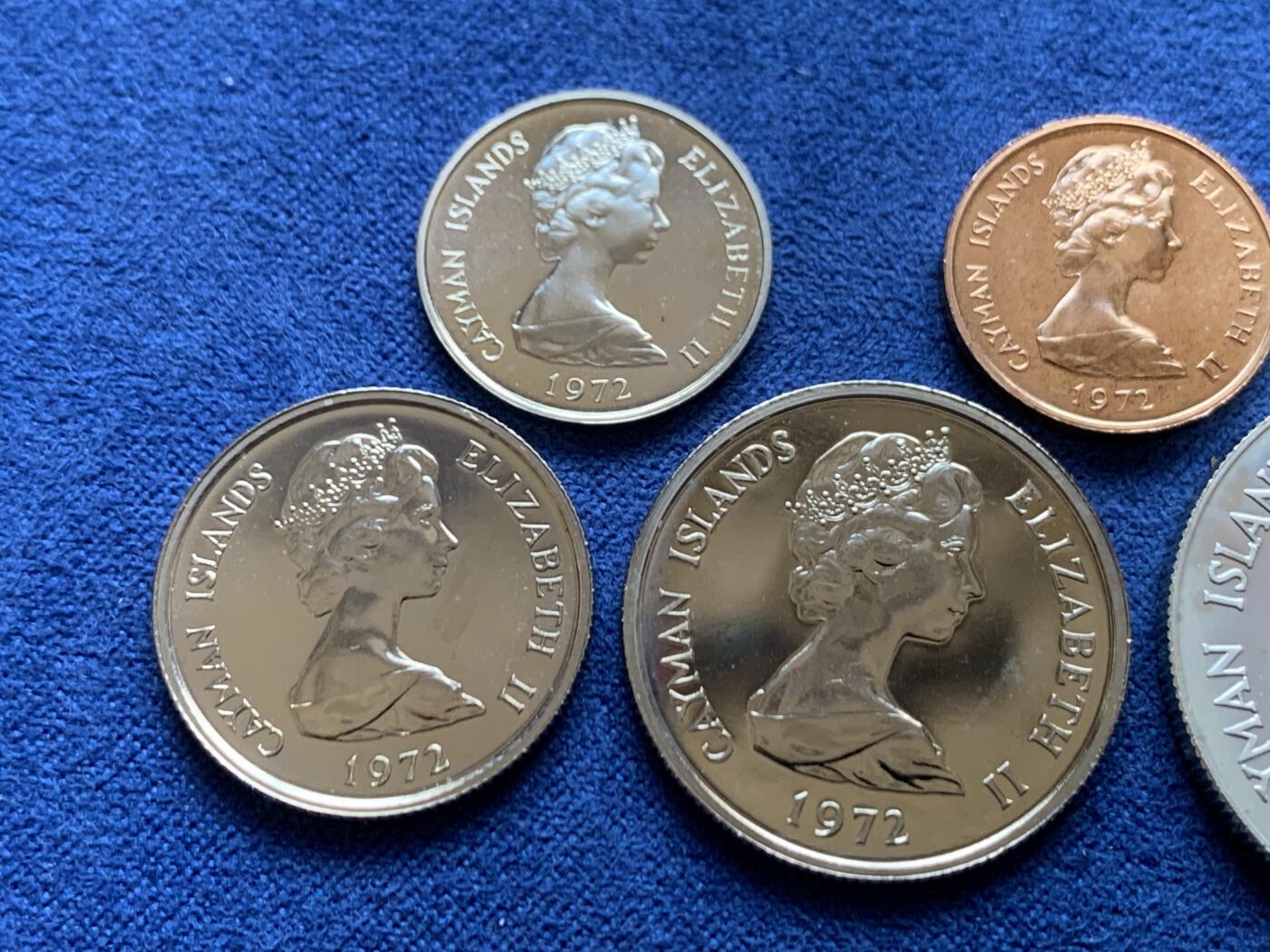 《竞宝斋》第470场 周日，周一，周二 3场连拍 （全场包邮）欢迎送拍 五枚一组 开曼群岛1972年伊丽莎白二世1分、5分、10分、25分、50分 其中50分为银币（925银 10.6克）