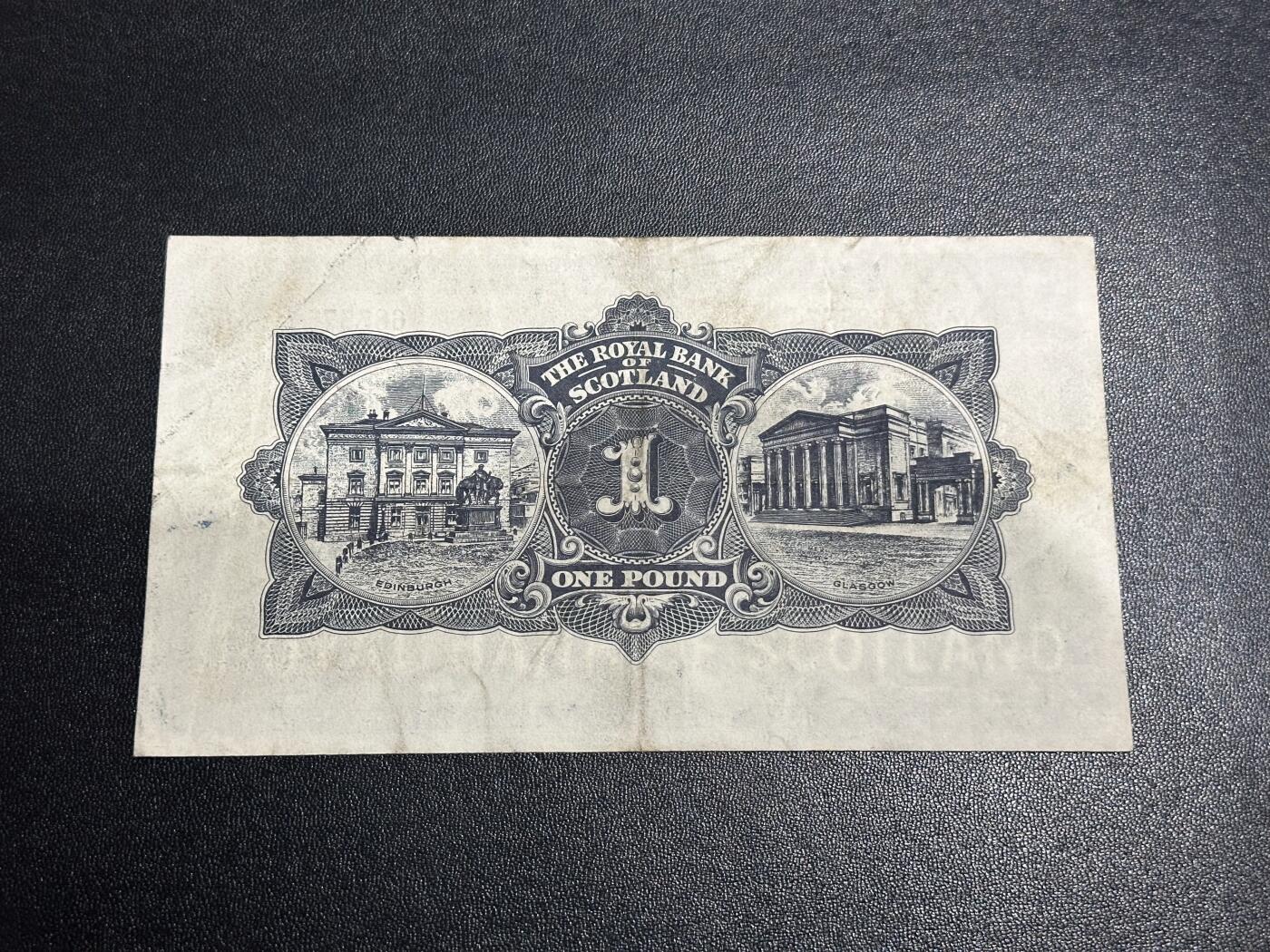 《外钞收藏家》第六百一十八期（精品场）（长期征集拍品、欢迎藏友们联系合作） 1956年苏格兰皇家银行1镑 非全新 品相如图