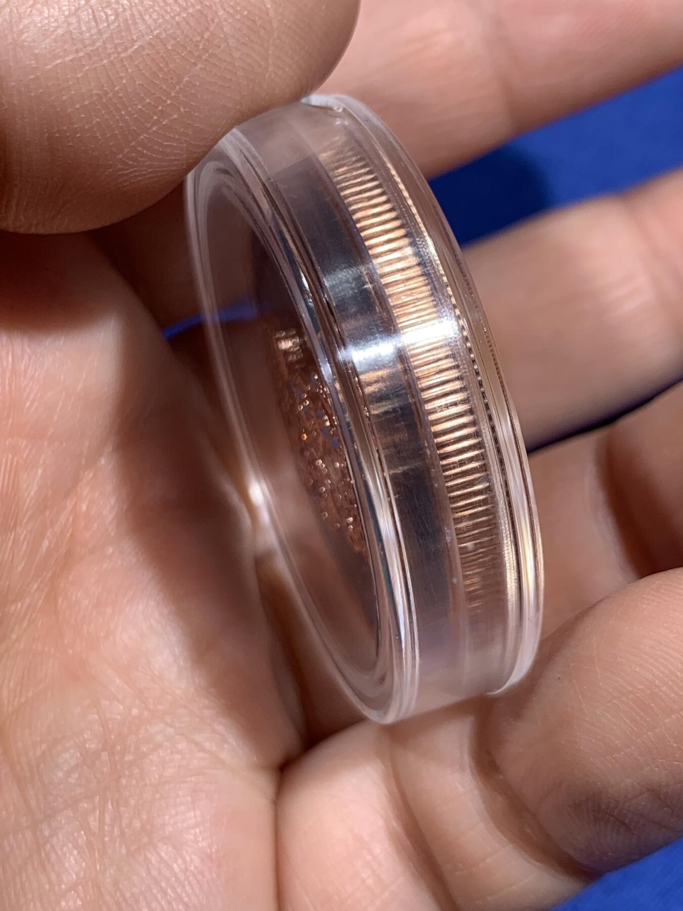 《竞宝斋》第470场 周日，周一，周二 3场连拍 （全场包邮）欢迎送拍 加拿大2019年5元普制彩色镶嵌宝石银币 家庭日-枫叶币 1盎司9999银 发行量500 盒证全