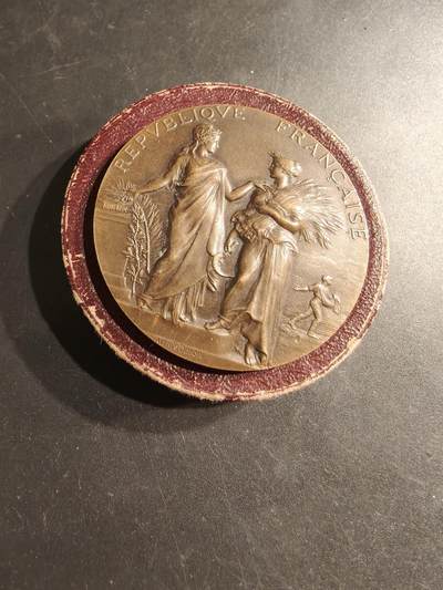 老王徽章第187期 - 法国农业部1903年农业竞赛大铜章    原盒    杜布瓦作品    直径50mm    重量59.5g