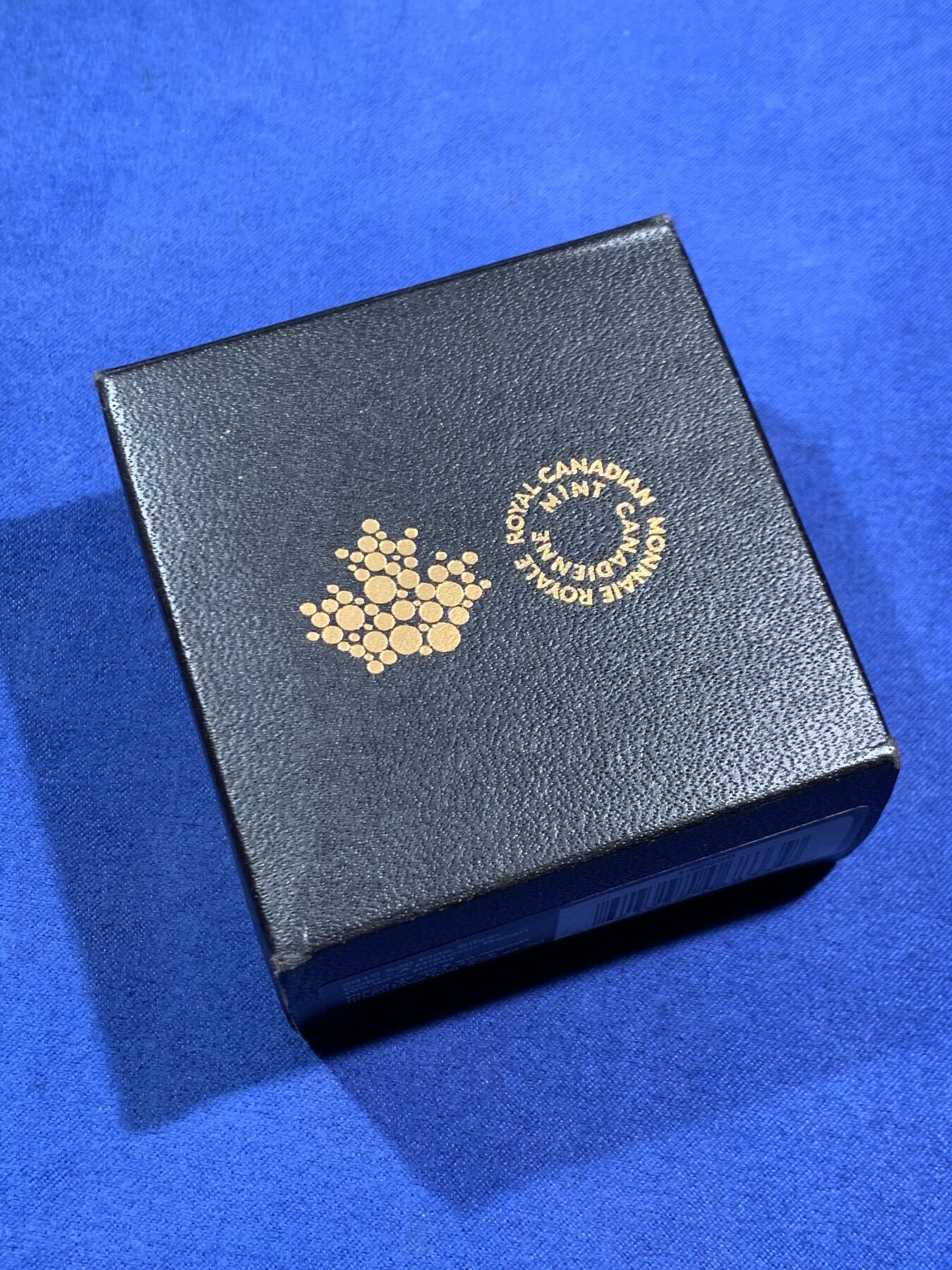 《竞宝斋》第470场 周日，周一，周二 3场连拍 （全场包邮）欢迎送拍 2015年加拿大皇家造币厂20加元银币（31.39克纯银），Historic Reign主题，带原盒和证书，发行量10000枚。