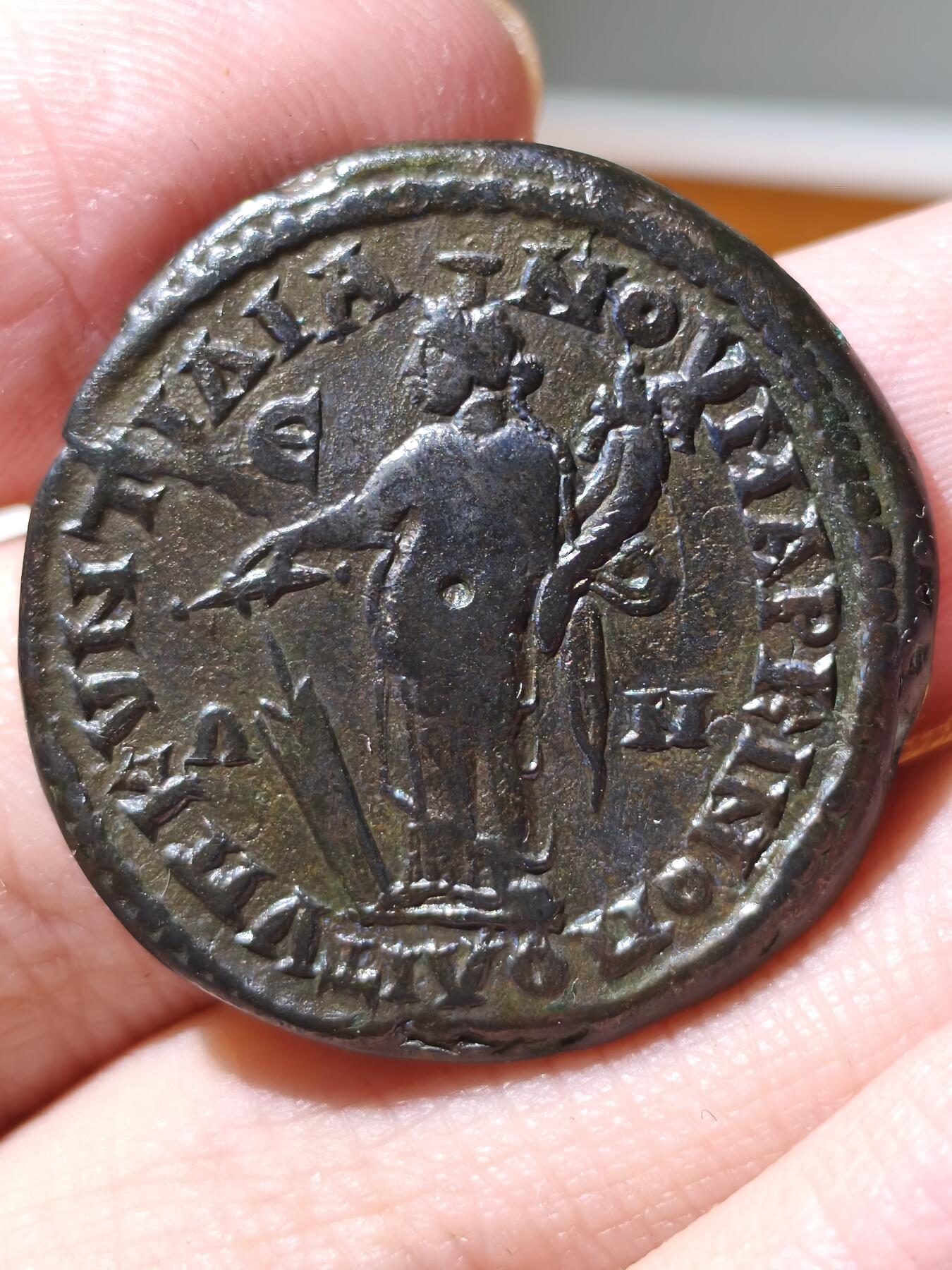 星盘世界钱币拍卖 稀有精品！ 罗马帝国 公元211-217年 卡拉卡拉 下莫西亚行省 马尔奇安诺波利斯城 五阿萨雷亚铜币， 正面为卡拉卡拉和茱莉亚·多姆娜对视头像，铭文：ANTΩNINOC AYΓOYCTOC IOVΛIA ΔOMNA