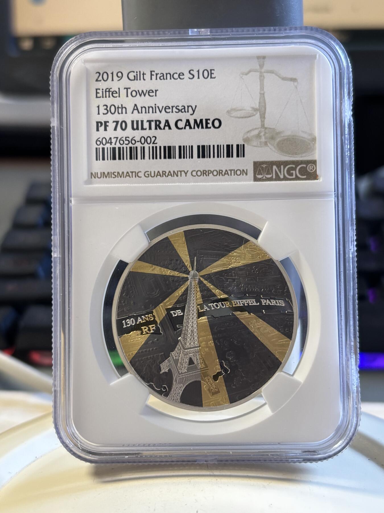 第194期拍卖 获奖法国2019年埃菲尔铁塔镀金镀铑银币NGC-PF70，900银镀金镀铑，22.2克，发行3000 枚