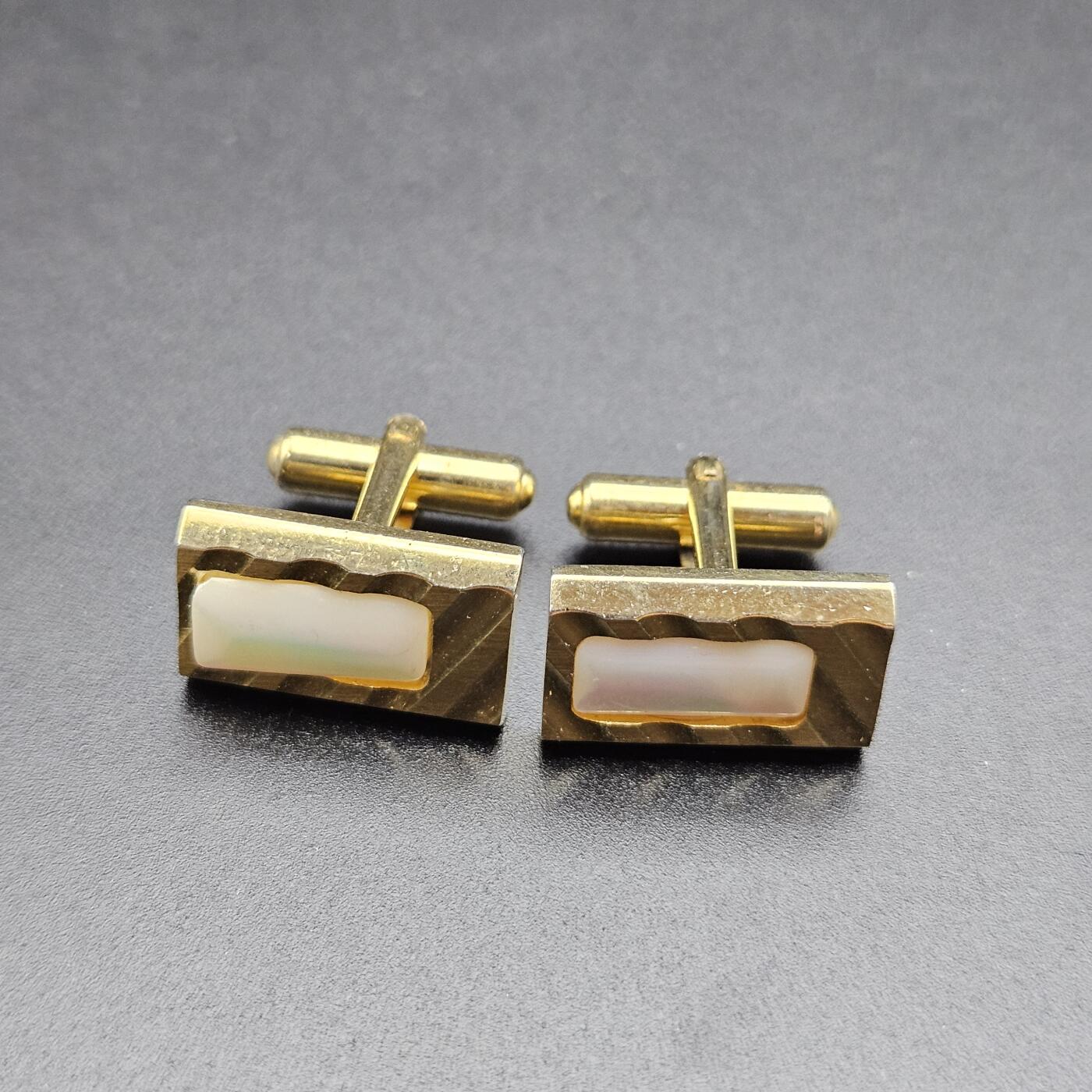 0元起拍勋章 第339期 咸鱼国勋章拍卖专场 3月18日（周三）下午6：00开始 日本中古袖扣一对