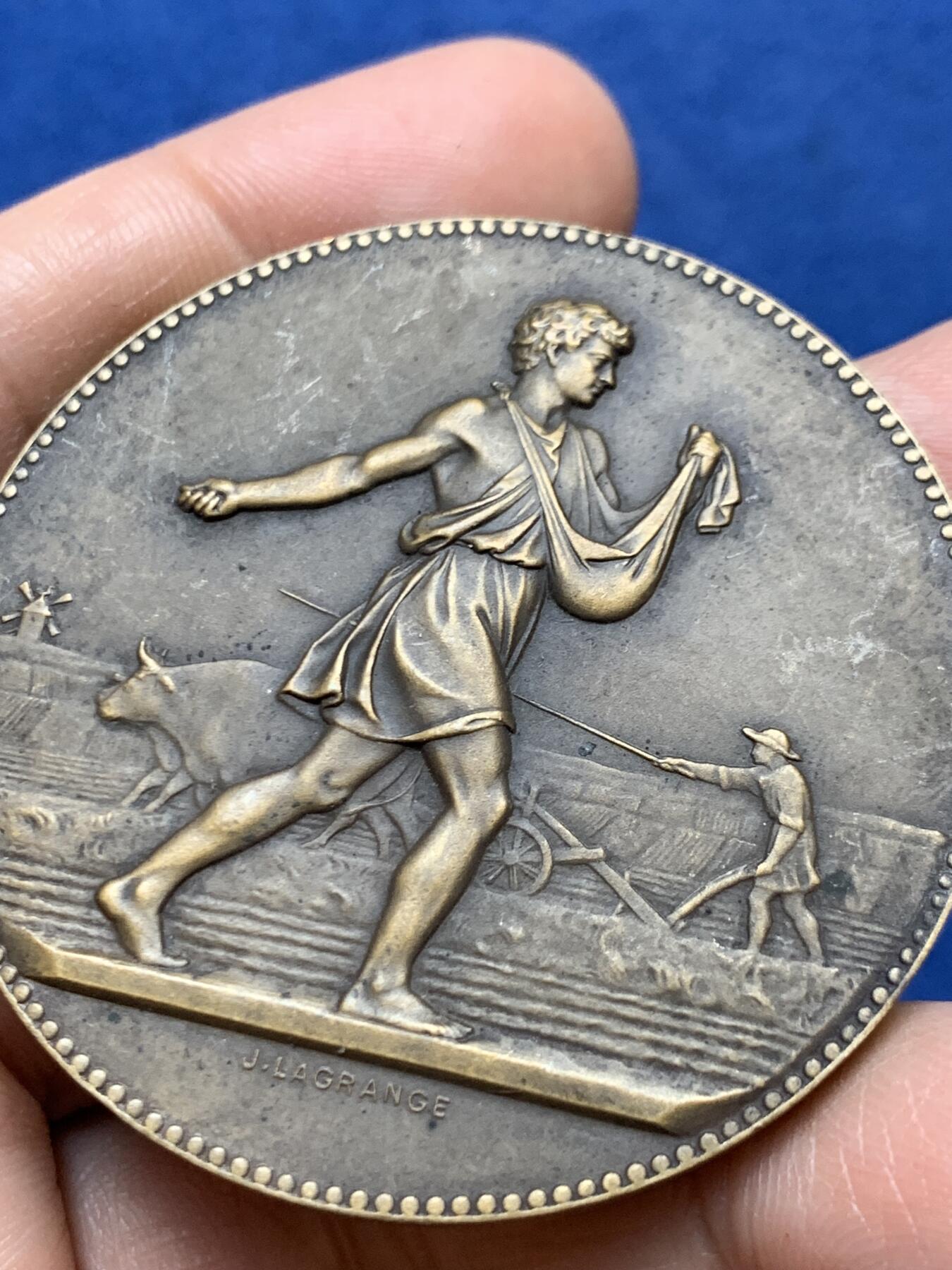 《竞宝斋》第470场 周日，周一，周二 3场连拍 （全场包邮）欢迎送拍 法国播种者农业铜章 58.5克 49.5mm 丰饶角铜标