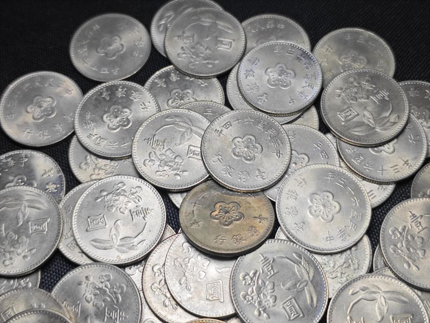 KK钱币收藏小铺   套币 批量/好品散币专场 2月预留时间 周末发货  