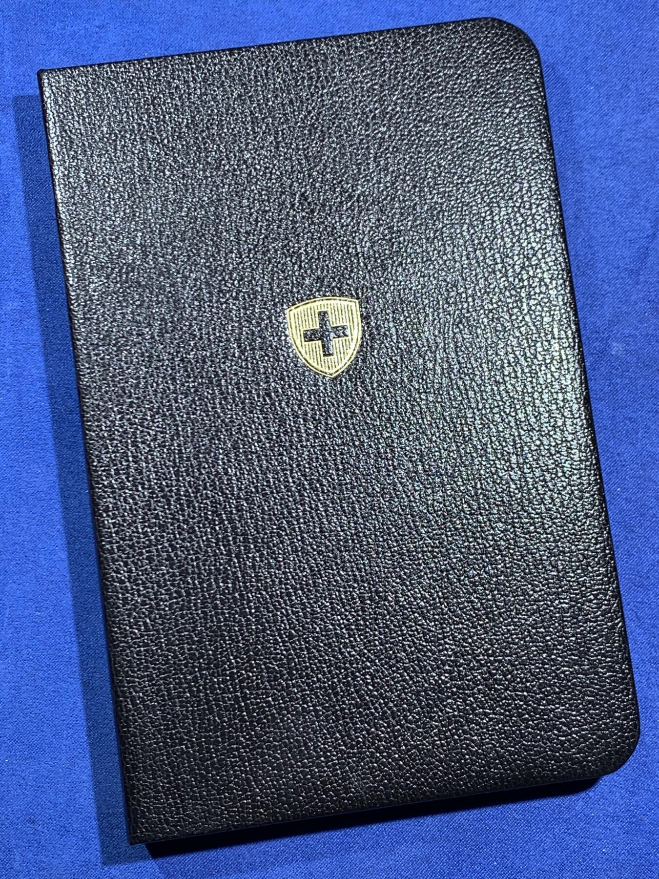 《竞宝斋》第470场 周日，周一，周二 3场连拍 （全场包邮）欢迎送拍 瑞士1986年精制套币 册装