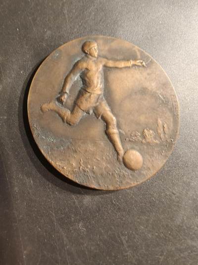 老王徽章第187期 - 法国足球主题大铜章    直径50mm     重量54.1g