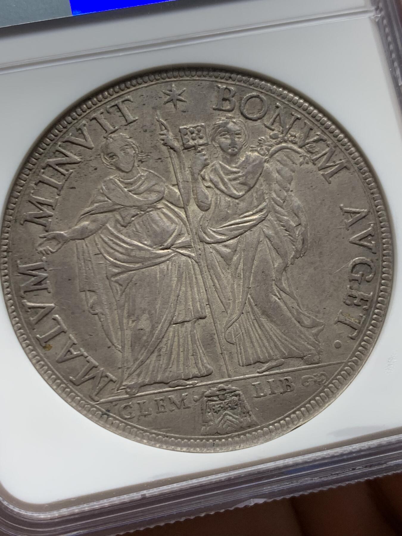 《竞宝斋》第470场 周日，周一，周二 3场连拍 （全场包邮）欢迎送拍 唯一亚军分 NGC AU55 梵蒂冈教皇国 1672年 圣经故事 克莱门特十世1皮阿斯特大银币 如何的仅有2枚 任何早期教皇国都难得 值得入藏 更高分仅一枚