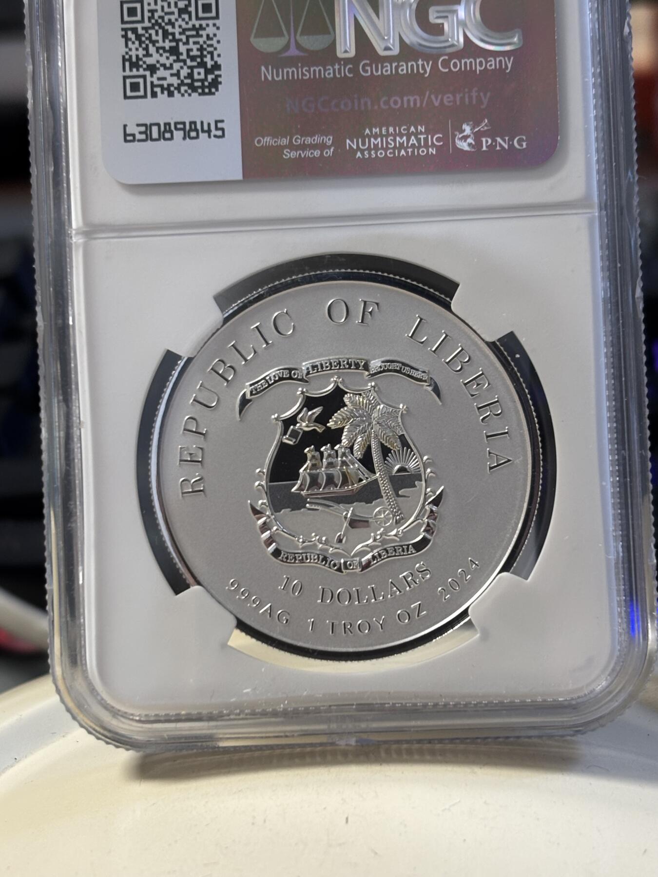 第194期拍卖 利比里亚2024年苏联光荣勋章镀金珐琅彩纪念银币NGC-PF70首，999银，发行500枚