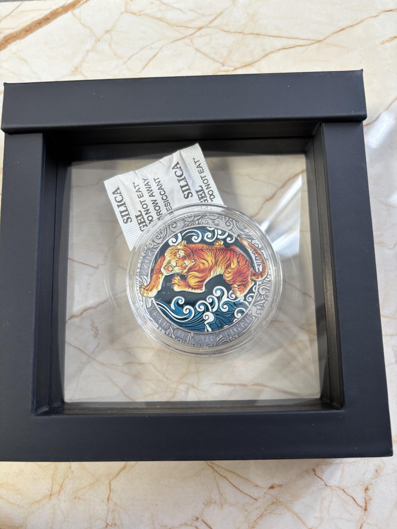 第194期拍卖 加纳2022年中国生肖系列幸运虎年彩色纪念银币，999银，50克，发行500枚