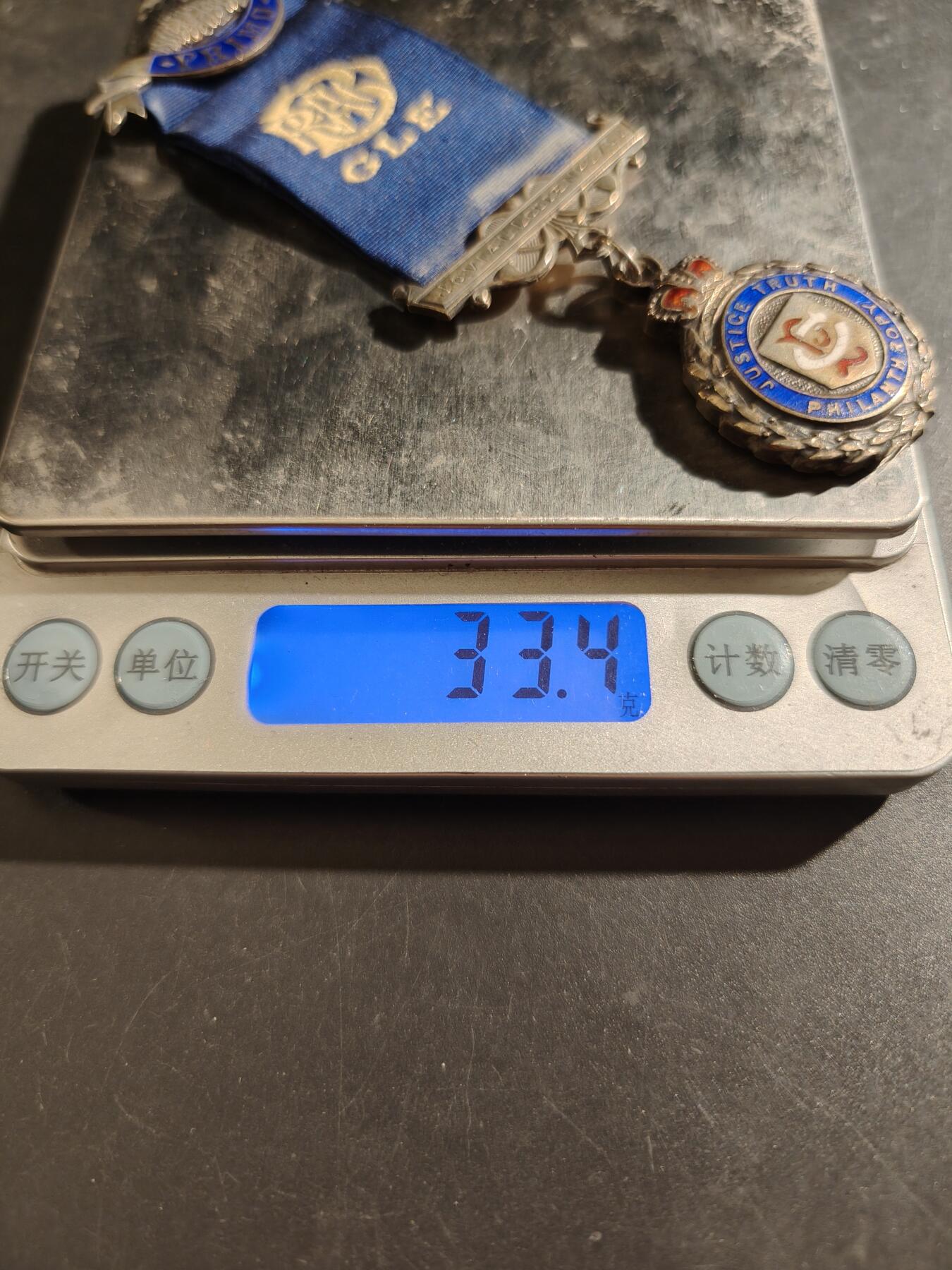 老王徽章第187期 英国皇家野牛兄弟会奖章   925银镀金珐琅    原盒     33.4g