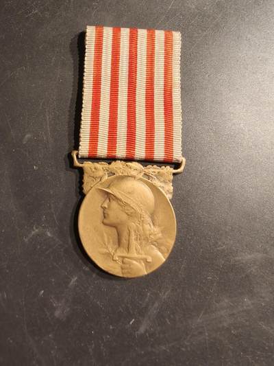 老王徽章第187期 - 法国一战纪念章