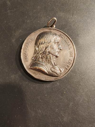 老王徽章第187期 - 法国拿破仑远征埃及1797年金字塔战役纪念章    直径41mm    重量40.5g