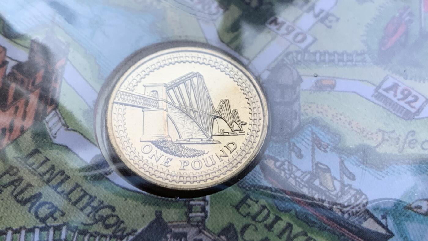 《竞宝斋》第470场 周日，周一，周二 3场连拍 （全场包邮）欢迎送拍 四枚一组 2004-2007年英国1英镑邮币封首日封 桥系列