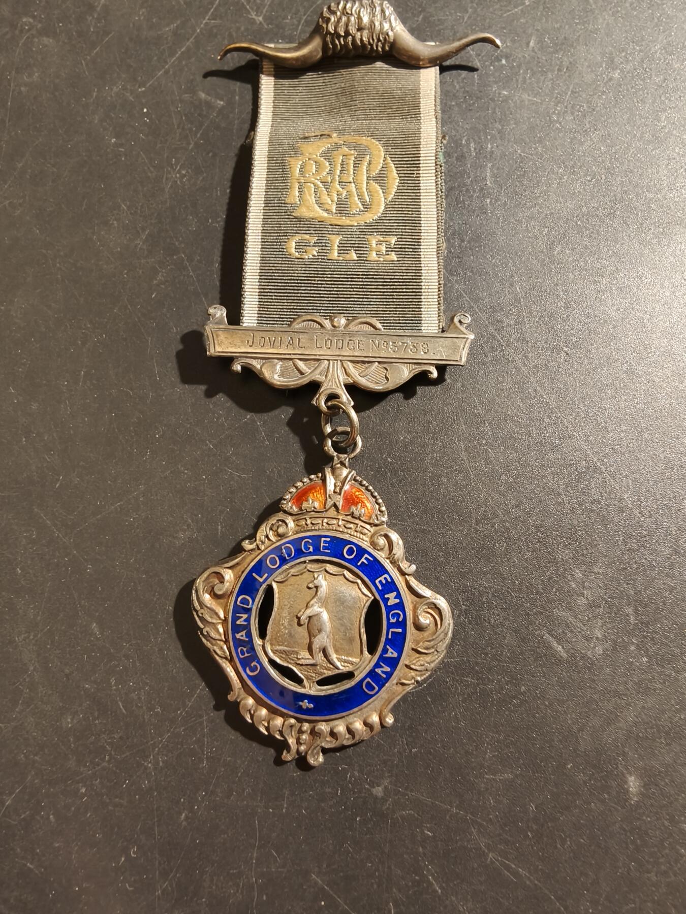 老王徽章第187期 英国皇家野牛兄弟会奖章   925银镀金珐琅    原盒     20g