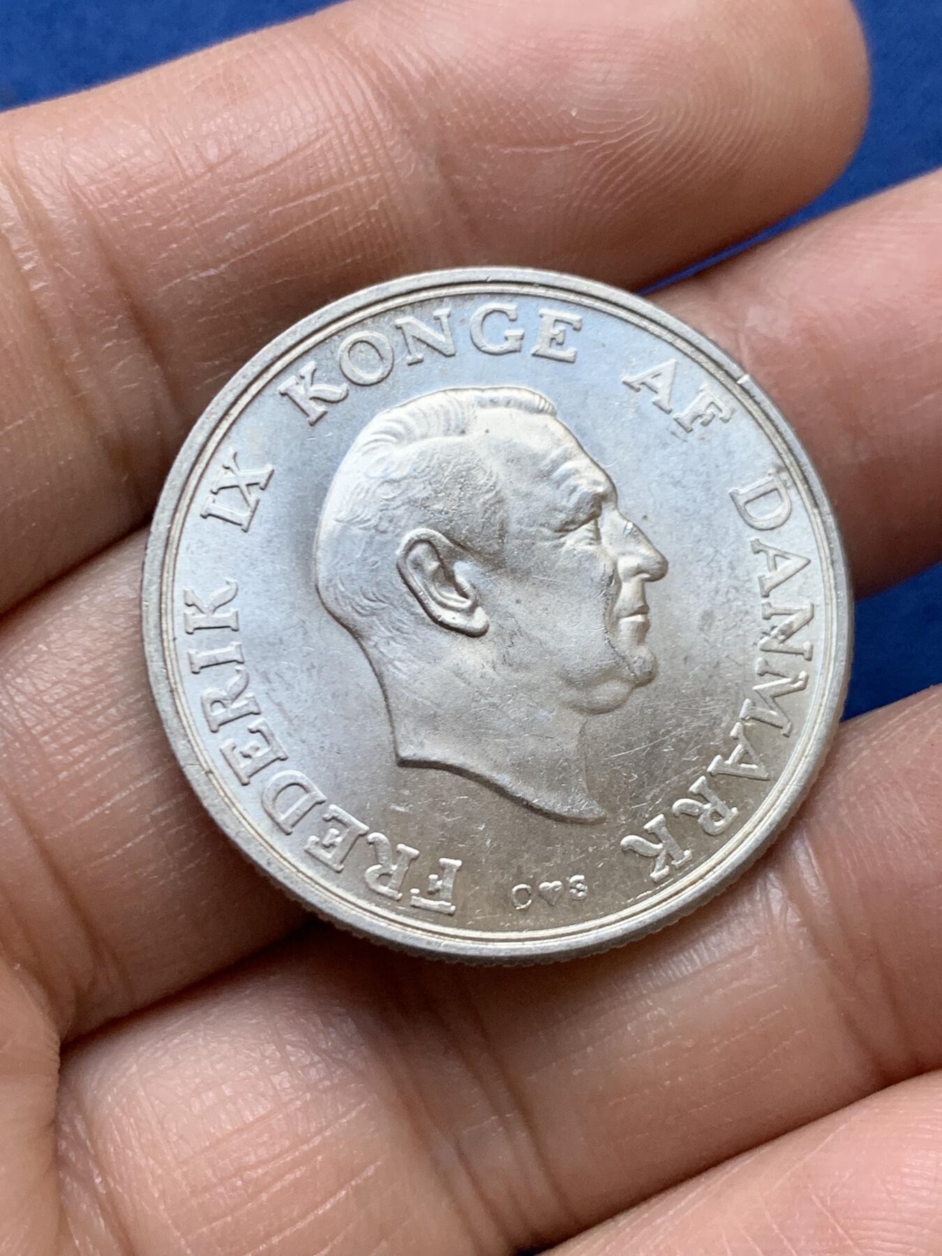 《竞宝斋》第470场 周日，周一，周二 3场连拍 （全场包邮）欢迎送拍 丹麦1958年弗雷德里克九世-玛格丽特公主双面人像2克朗银币 800银 重约15.02克