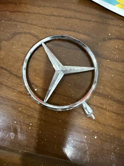 CSIS-GREAT评级精品钱币拍卖第三百四十四期 - 老款奔驰车标 立标  铜合金  虎头奔 底部破损 品如图