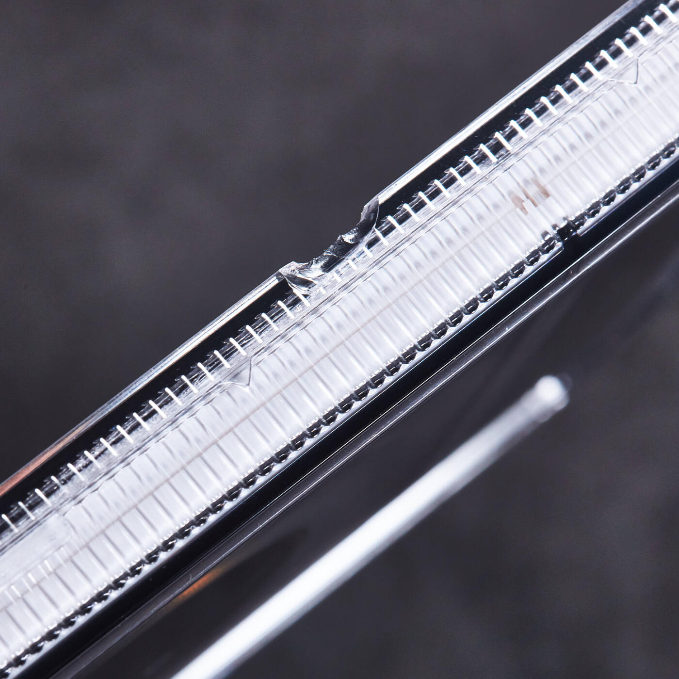 【俄甄集藏】2026年(049)03-18星期三 晚 19:30 全场包邮 中国1997年澳门回归倒计时一国两制第一组50元5盎司精制大银币，NGC PF68UC，重155.5175克，999银，实际铸造3500枚，直径：70mm，盒体边缘有磕碰，名誉品种