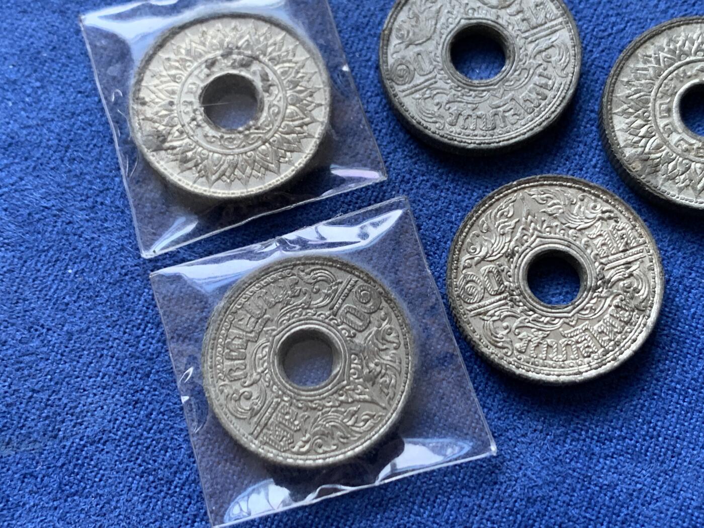 《竞宝斋》第470场 周日，周一，周二 3场连拍 （全场包邮）欢迎送拍 五枚一组 泰国1942年10萨当锡币