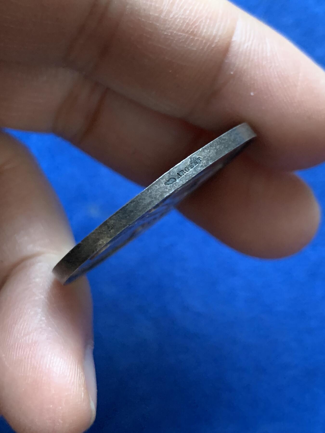 《竞宝斋》第470场 周日，周一，周二 3场连拍 （全场包邮）欢迎送拍 19世纪法国医学之父希波克拉底银章 19.1克 34.2mm  丰饶角银标