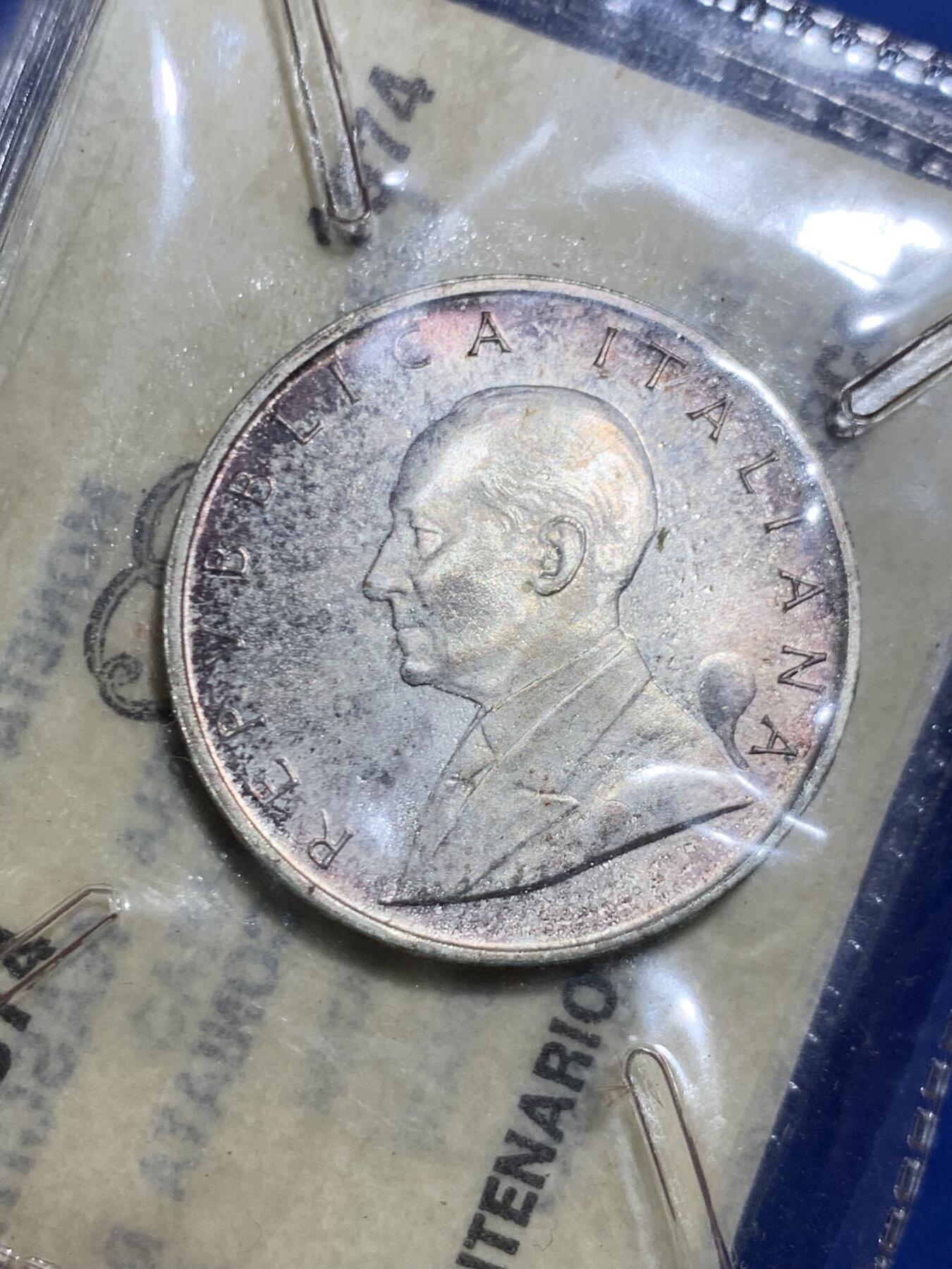 《竞宝斋》第470场 周日，周一，周二 3场连拍 （全场包邮）欢迎送拍 小钱包 意大利1974年无线电报之父伽利尔摩·马可尼诞辰100周年500里拉纪念银币 背面意大利地图配无线电花纹很有设计感 835银 11克