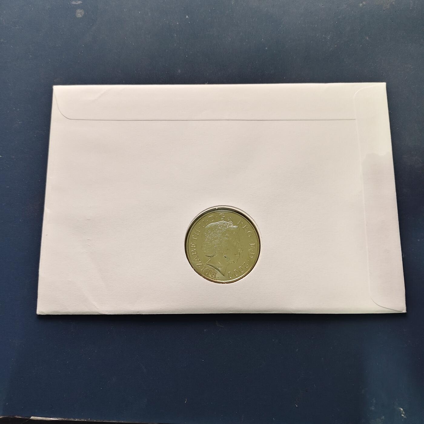 【全场包邮】纯粹捡漏拍513场 【邮币封】英国2000年5镑女王母亲伊丽莎白皇太后百岁大寿克朗型纪念邮币封