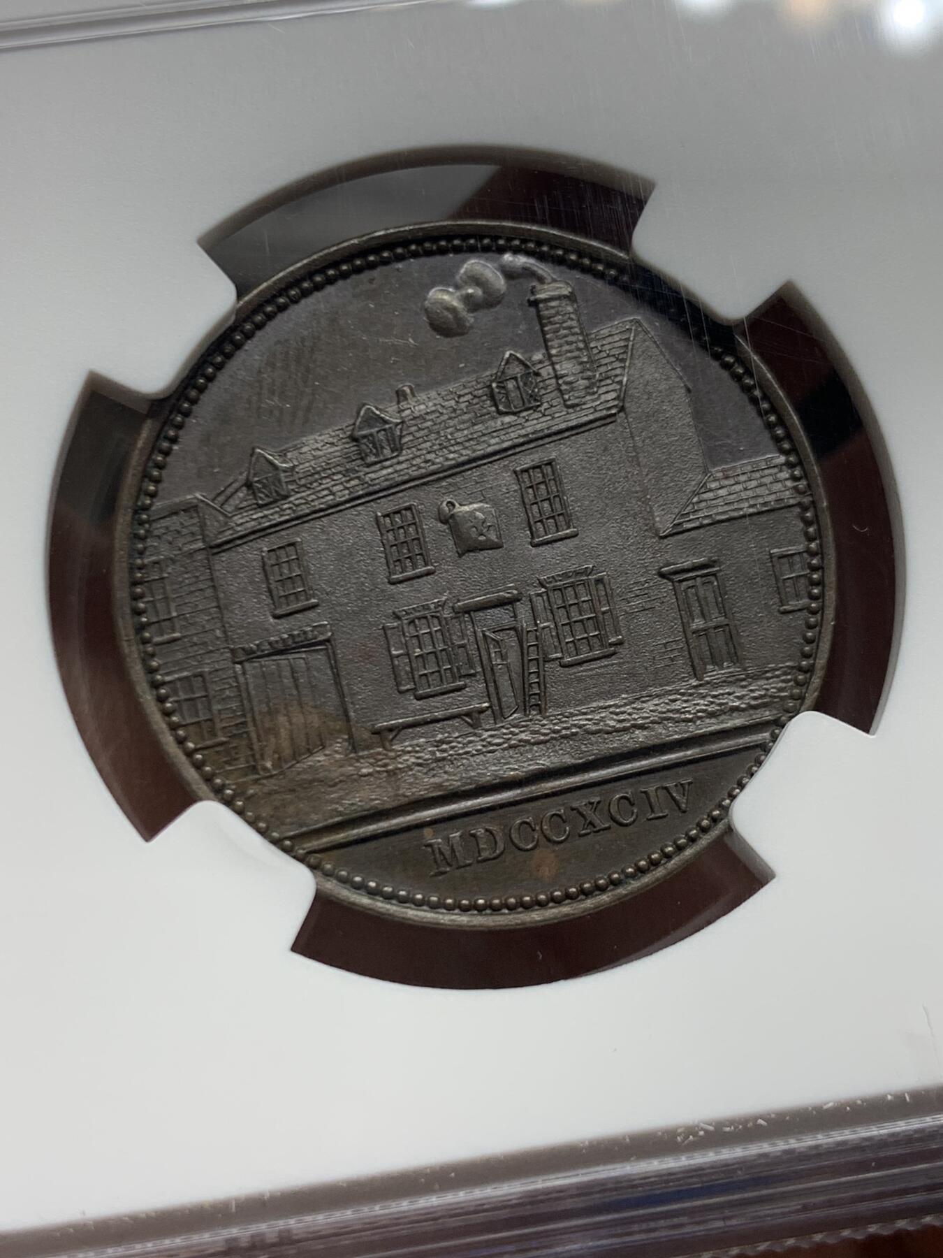 《竞宝斋》第470场 周日，周一，周二 3场连拍 （全场包邮）欢迎送拍 NGC MS61BN 英国 白金汉郡 1794 红狮旅馆 半便士铜币 犀利细节 低评