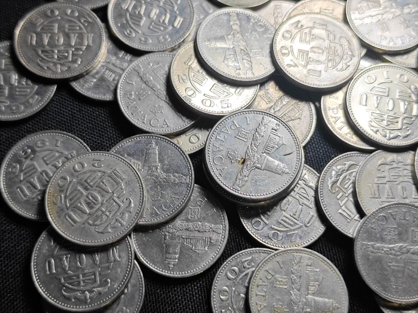 KK钱币收藏小铺   套币 批量/好品散币专场 2月预留时间 周末发货  澳门一元83枚一组