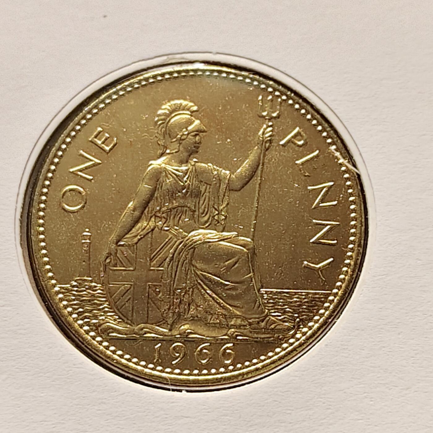 【全场包邮】纯粹捡漏拍513场 【邮币封】英国2002年女王登基金禧年（50周年）镀金便士纪念邮币封