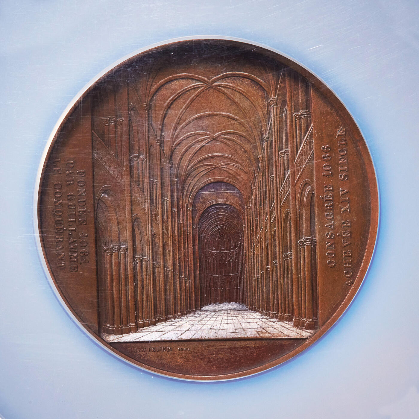 【俄甄集藏】2026年(049)03-18星期三 晚 19:30 全场包邮 比利时1862年章牌艺术大师雅克布·维纳教堂系列-法国圣艾蒂安教堂大铜章，NGC UNCD，直径60mm，巧克力包浆，名誉品种，设计经典