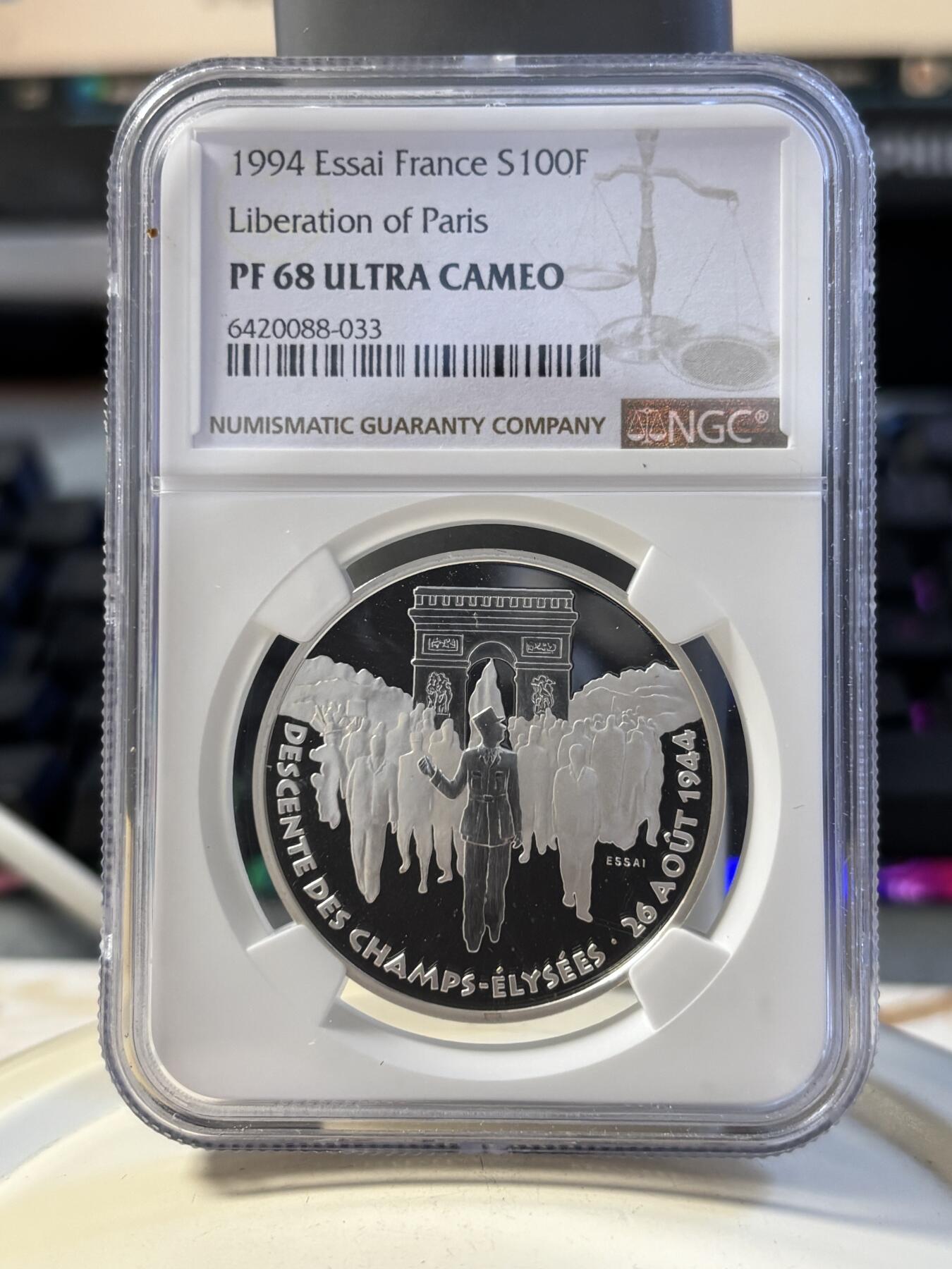 第194期拍卖 法国1994年二战系列戴高乐巴黎阅兵银样币NGC-PF68，900银，22.2克，发行1850枚