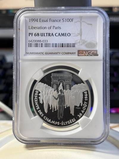 第194期拍卖 - 法国1994年二战系列戴高乐巴黎阅兵银样币NGC-PF68，900银，22.2克，发行1850枚