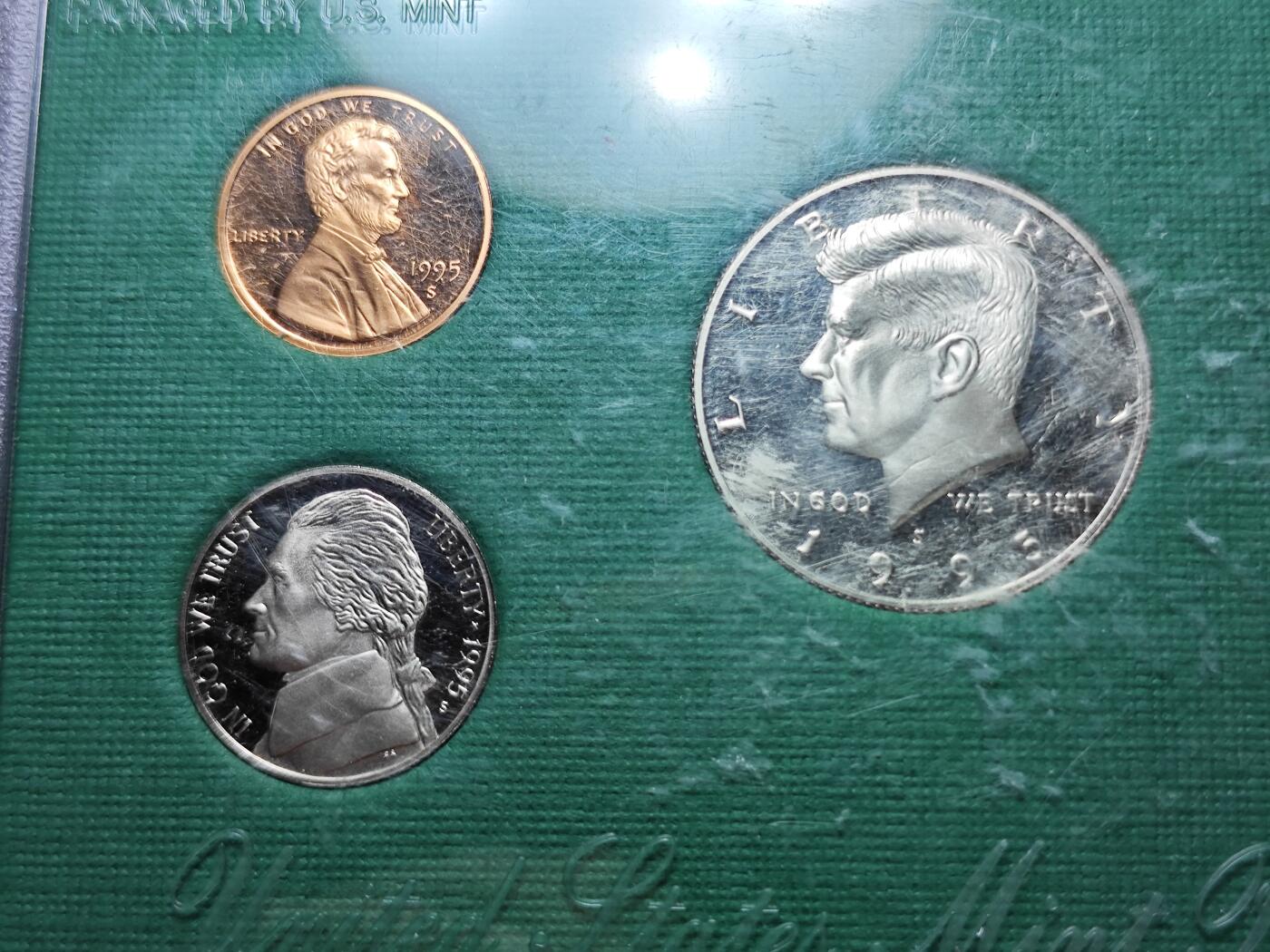KK钱币收藏小铺   套币专场 2月预留时间 周末发货  1995美国大小面值清年精制套币