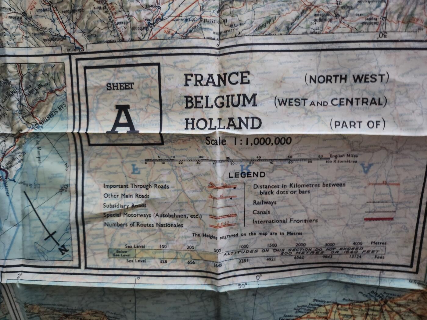 南水社第3次拍卖 春季专场 二战英军／美军MI9 43A/B 1:1,000,000 双面丝质逃生地图 包含法国 瑞士和西班牙边界盟军飞行员空降兵 战略情报局