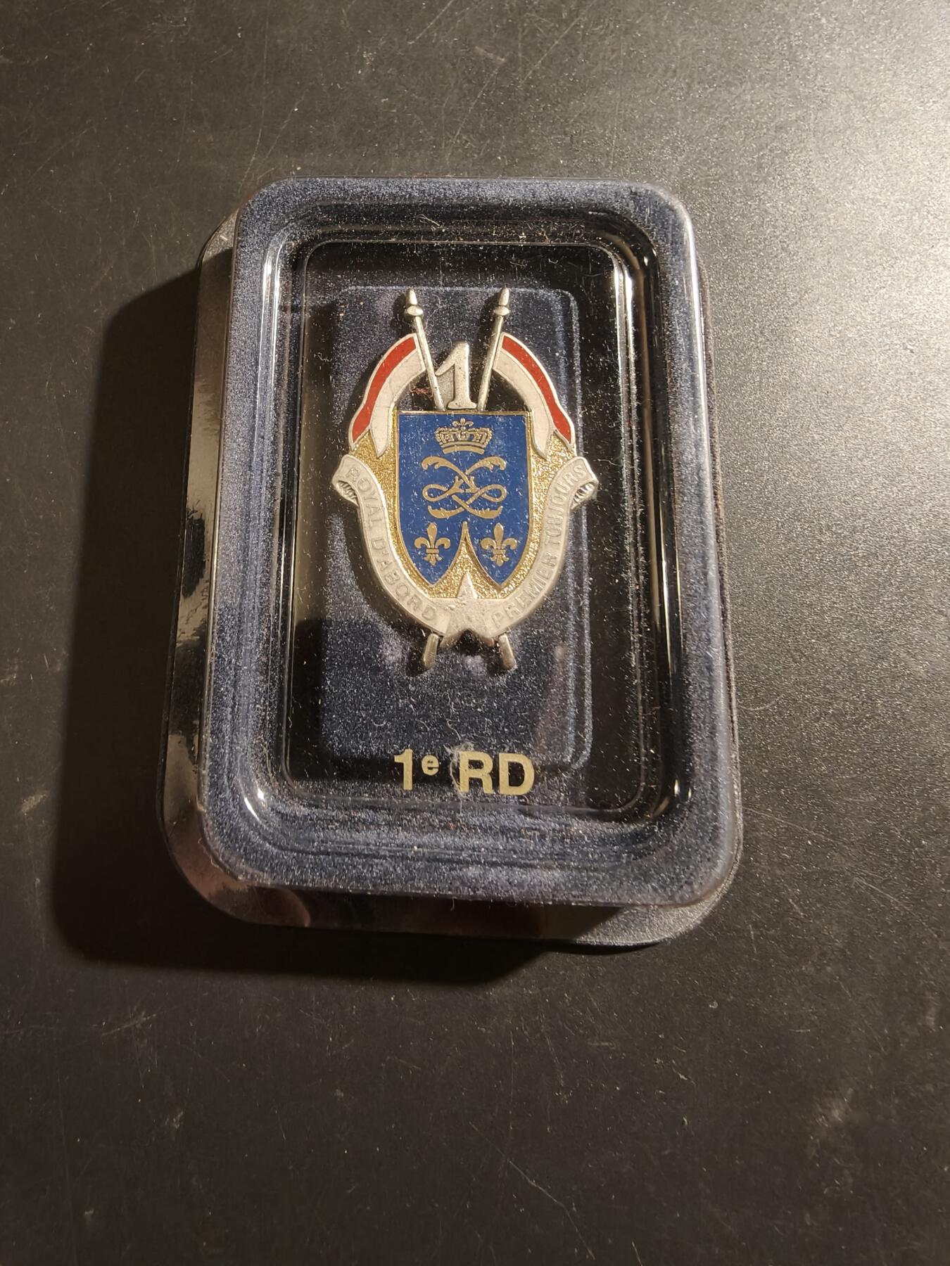 老王徽章第187期 法国陆军第1龙骑兵团证章   亚瑟贝特朗原盒