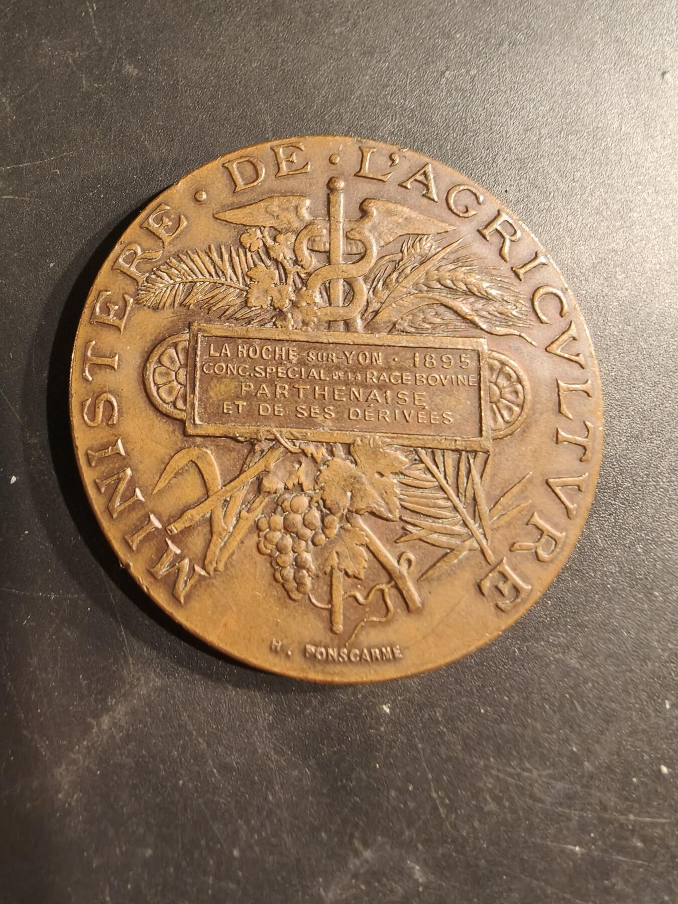 老王徽章第187期 法国农业部1895年农业竞赛大铜章     墨丘利造型    直径50mm   重量60g