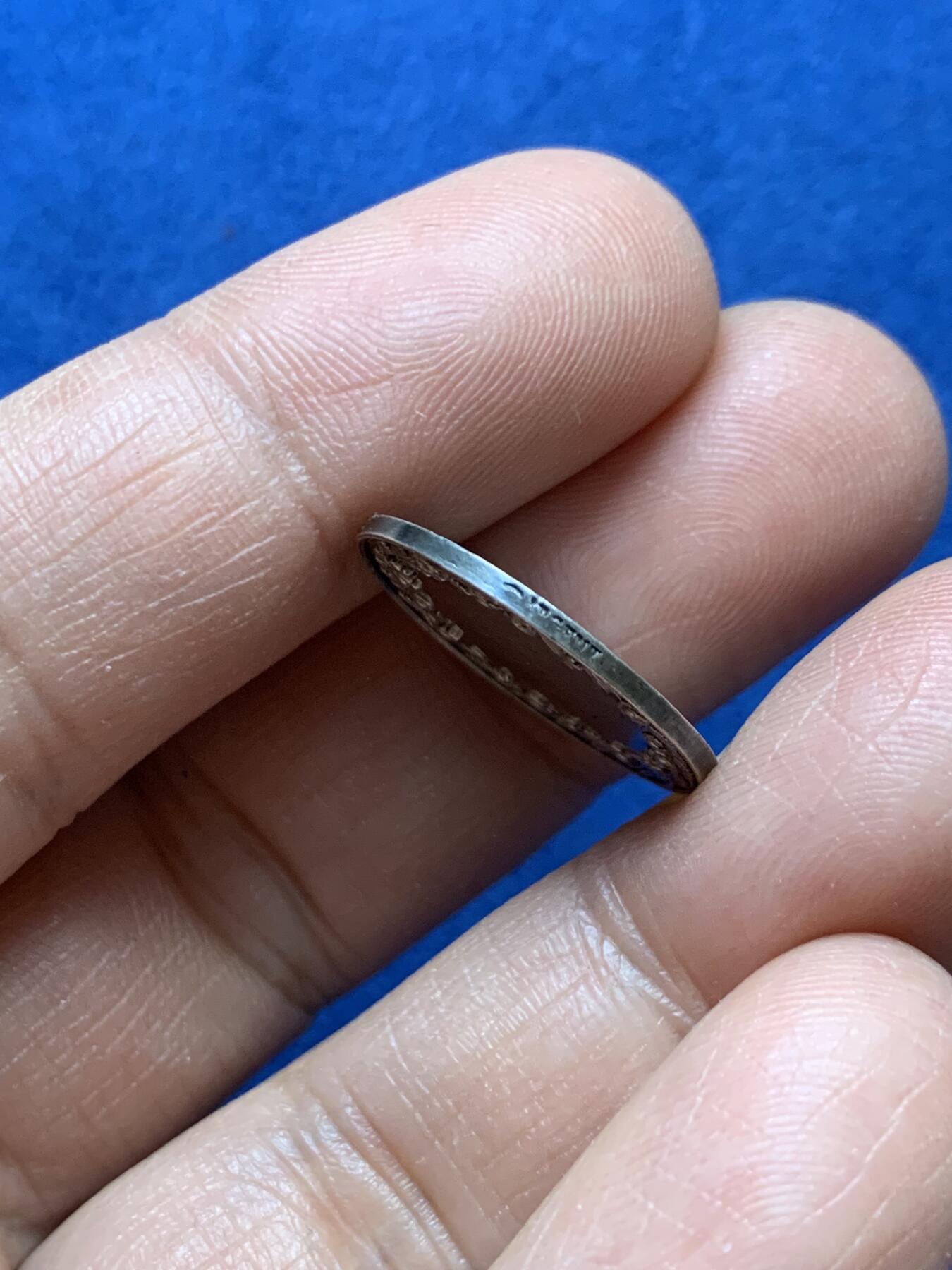 《竞宝斋》第470场 周日，周一，周二 3场连拍 （全场包邮）欢迎送拍 法国婚姻与爱情纪念银章 背面无刻字 3.05克 20mm