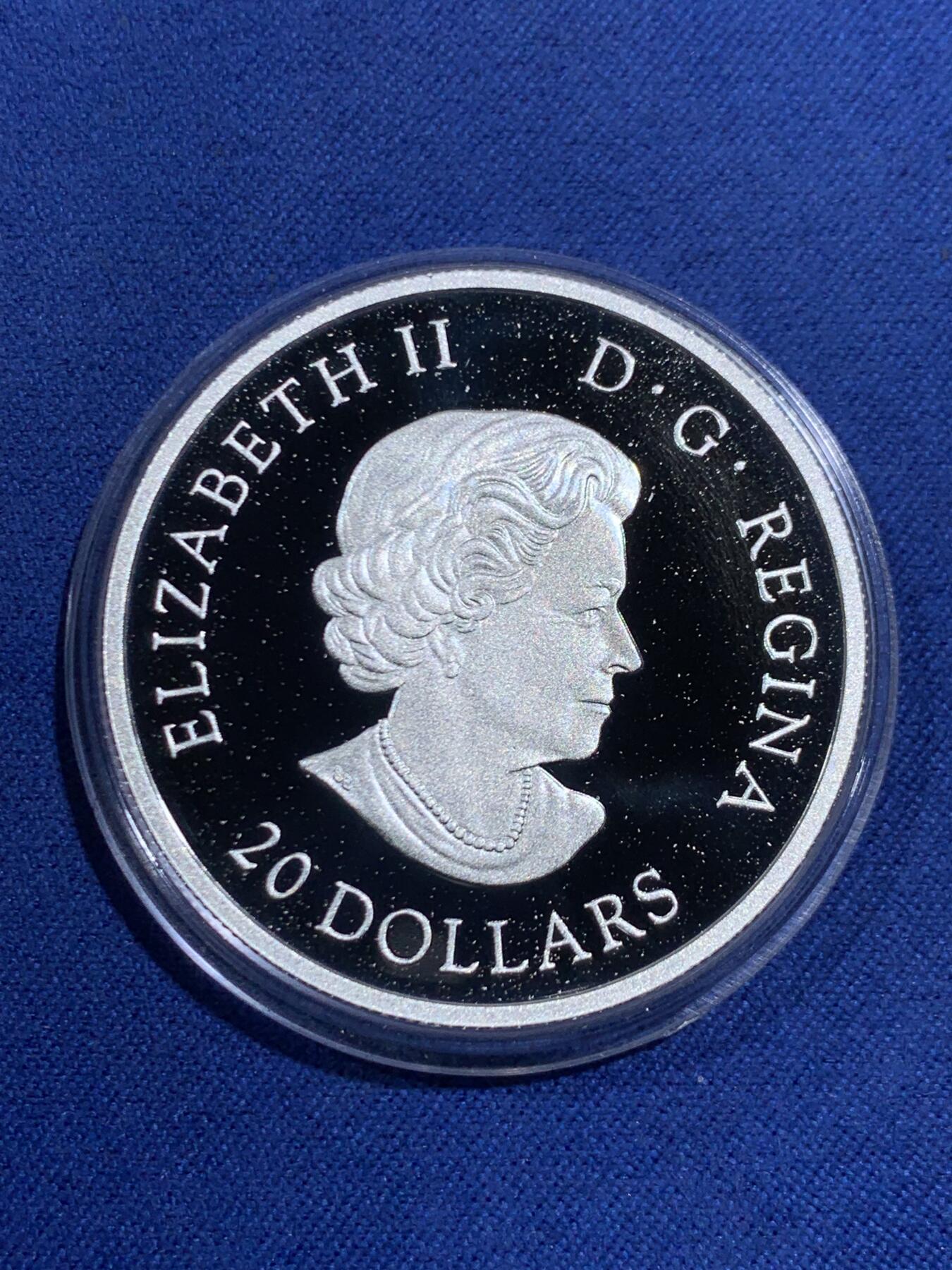 《竞宝斋》第470场 周日，周一，周二 3场连拍 （全场包邮）欢迎送拍 2015年加拿大皇家造币厂20加元银币（31.39克纯银），Historic Reign主题，带原盒和证书，发行量10000枚。