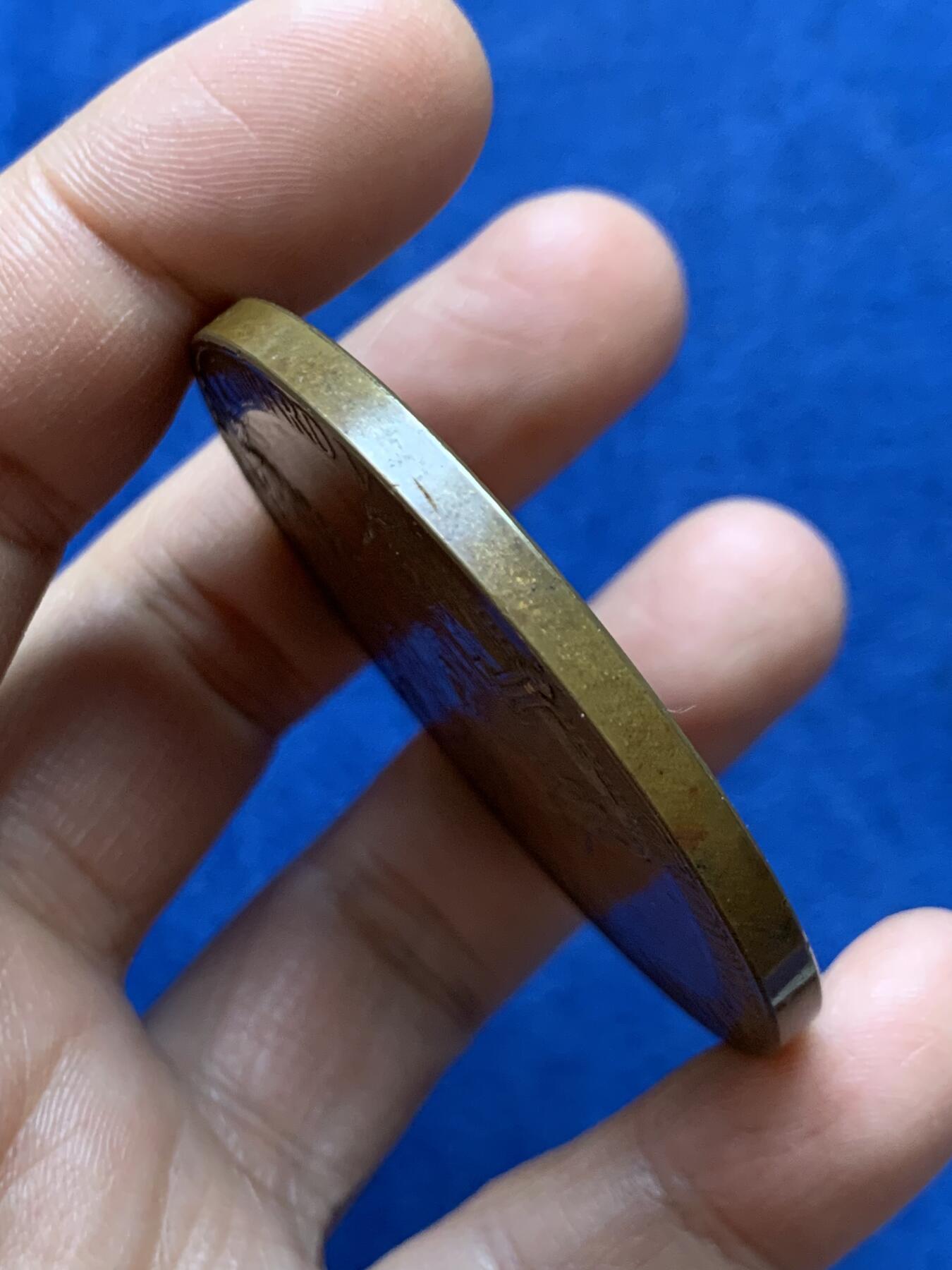 《竞宝斋》第470场 周日，周一，周二 3场连拍 （全场包邮）欢迎送拍 英国1902年爱德华七世和亚历山德拉皇后双面大铜章，纪念爱德华七世加冕，带一些淡铜光，高点细节清晰，不可多得。80.1克，55.1mm