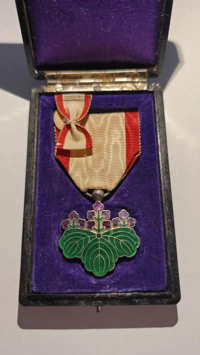 东亚勋章徽章主题拍卖 ⑨ - 早期勋七等青叶章